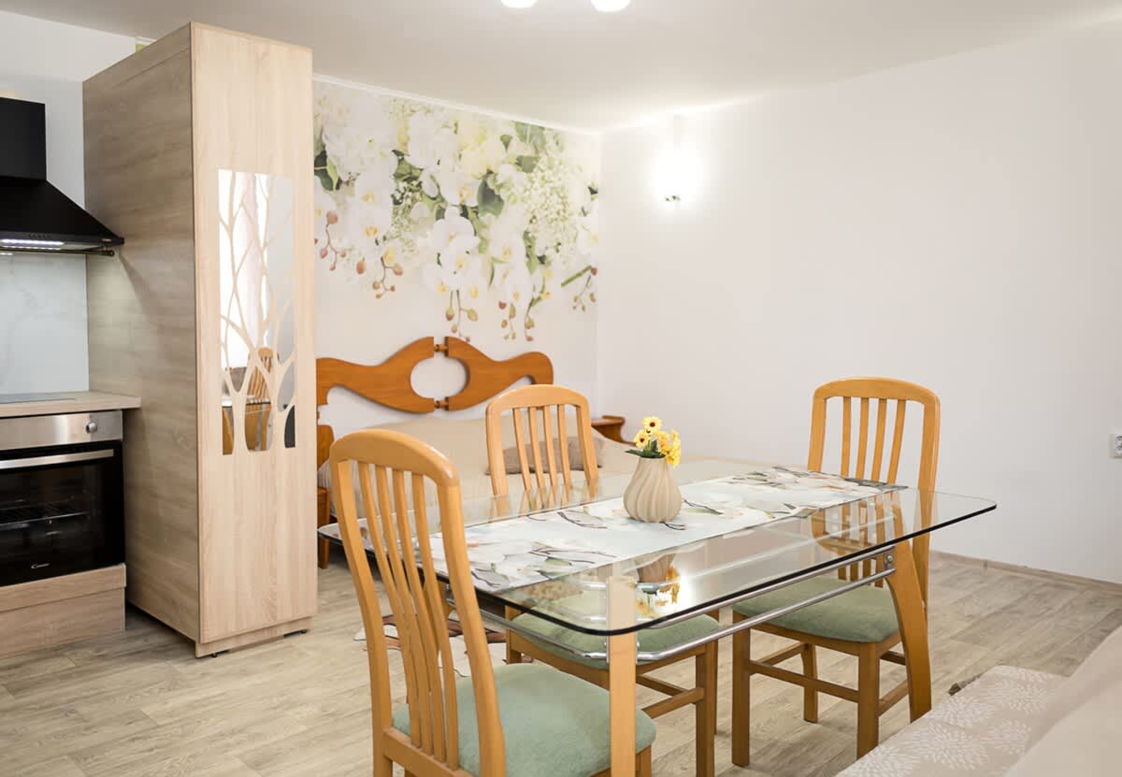 Scoutaround White Logo