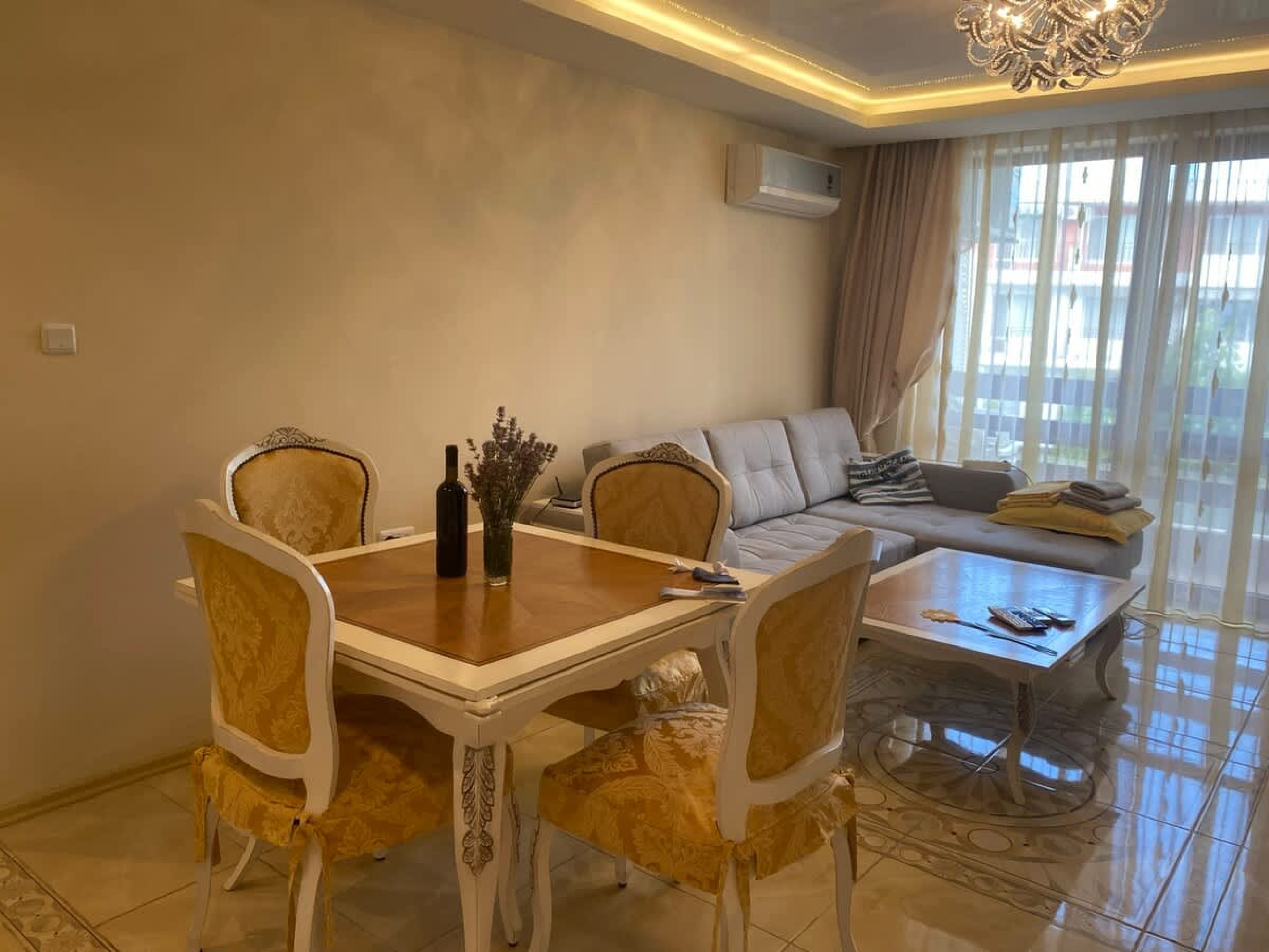 Scoutaround White Logo