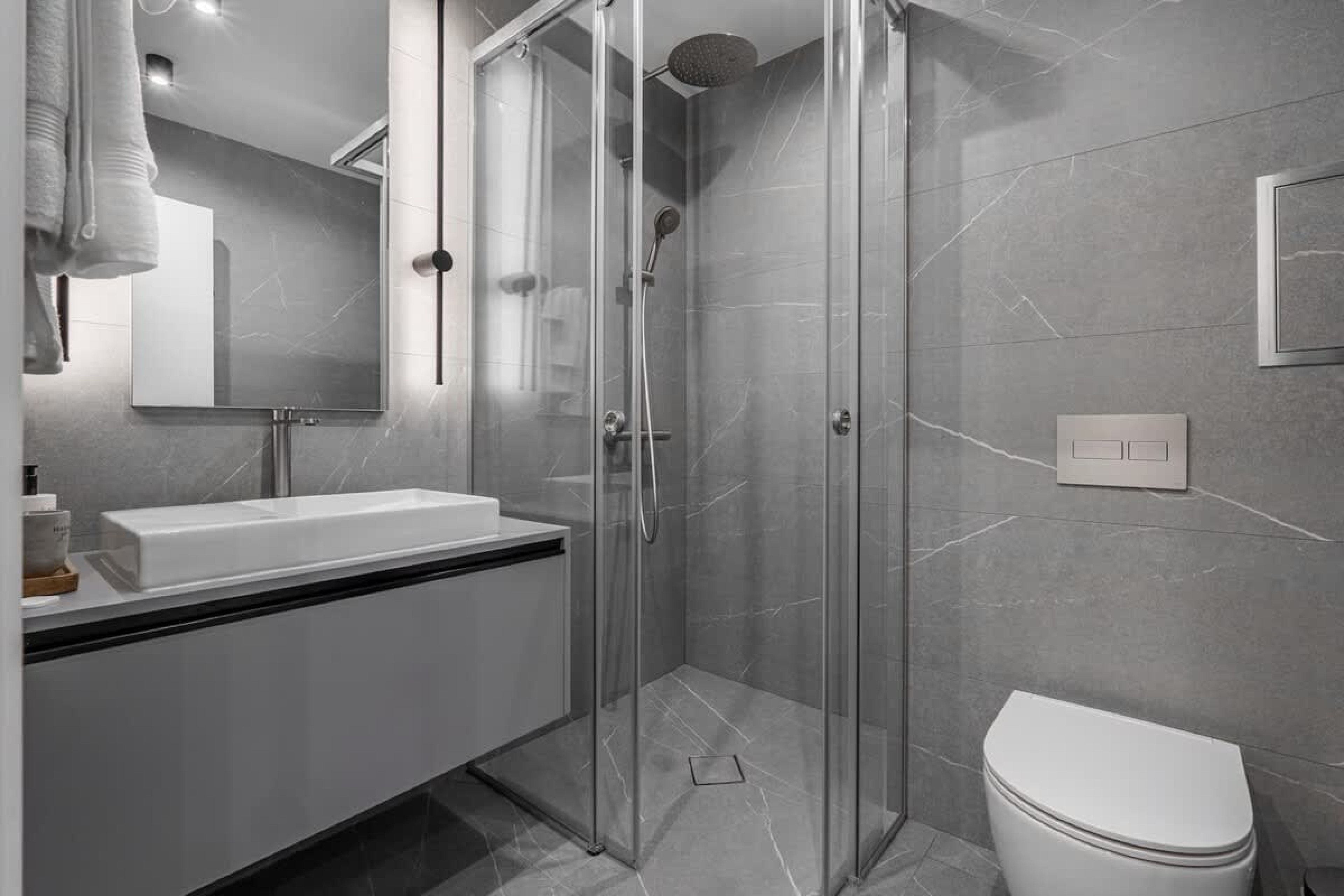 Scoutaround White Logo