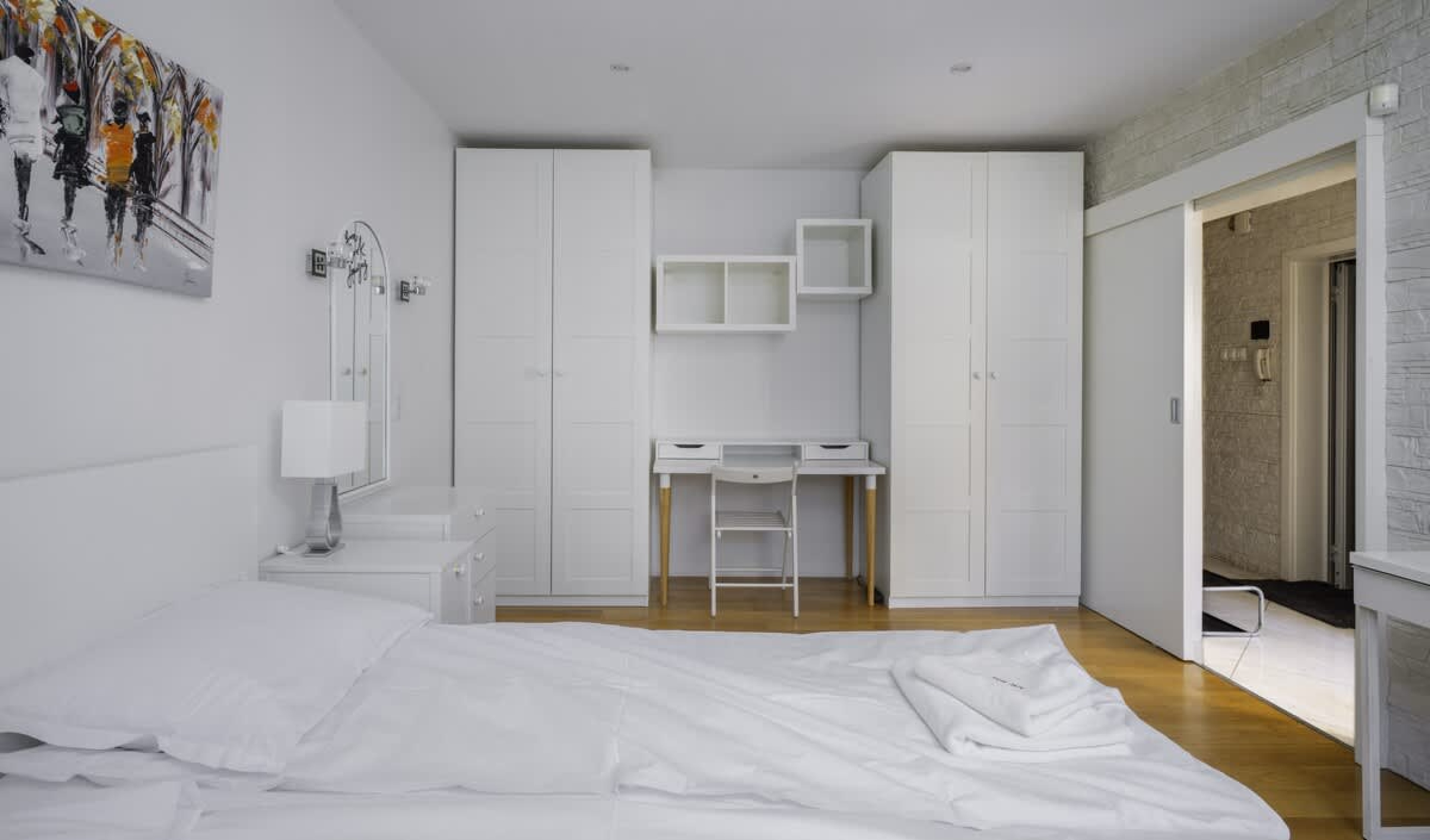 Scoutaround White Logo