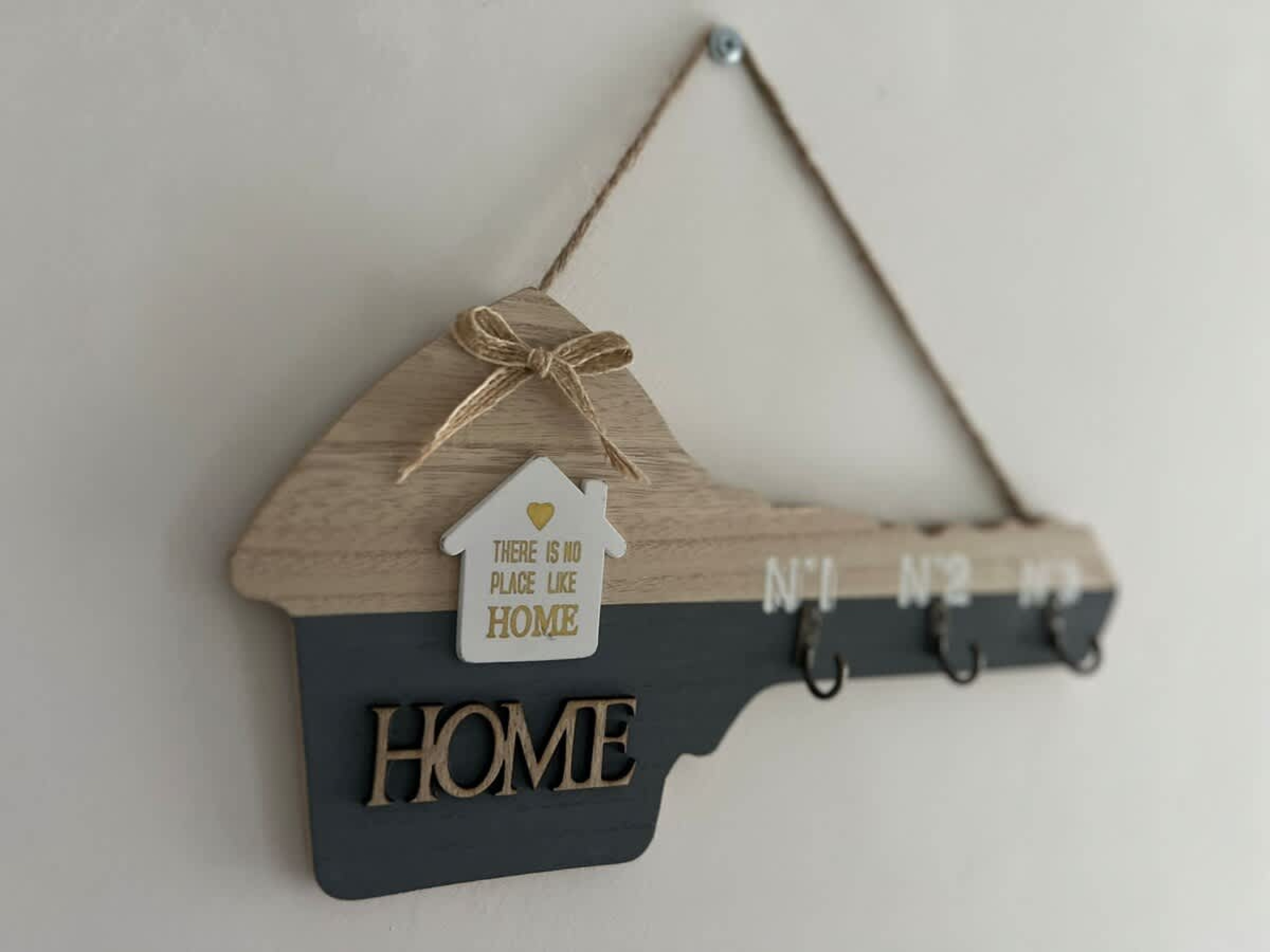 Scoutaround White Logo