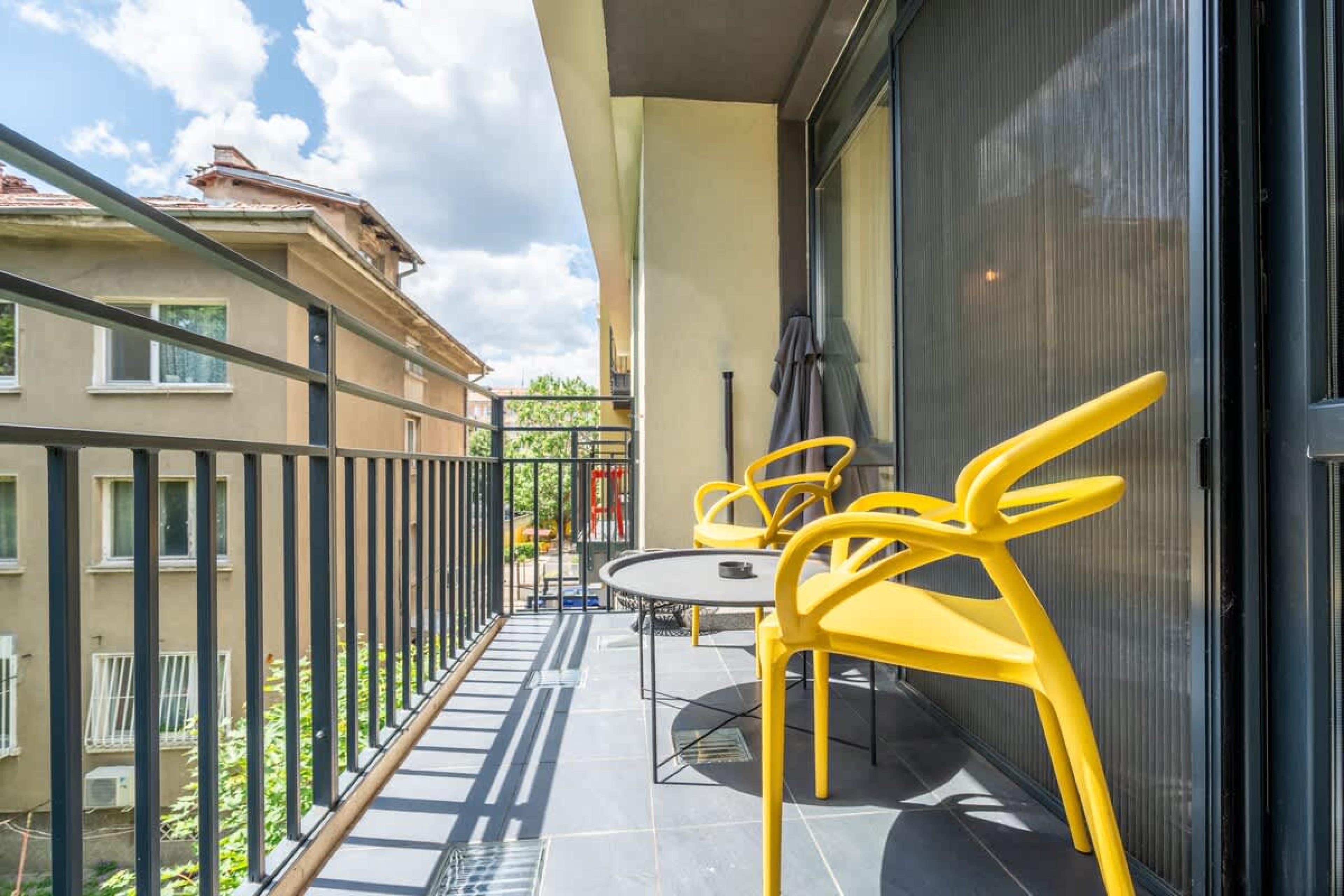 Scoutaround White Logo