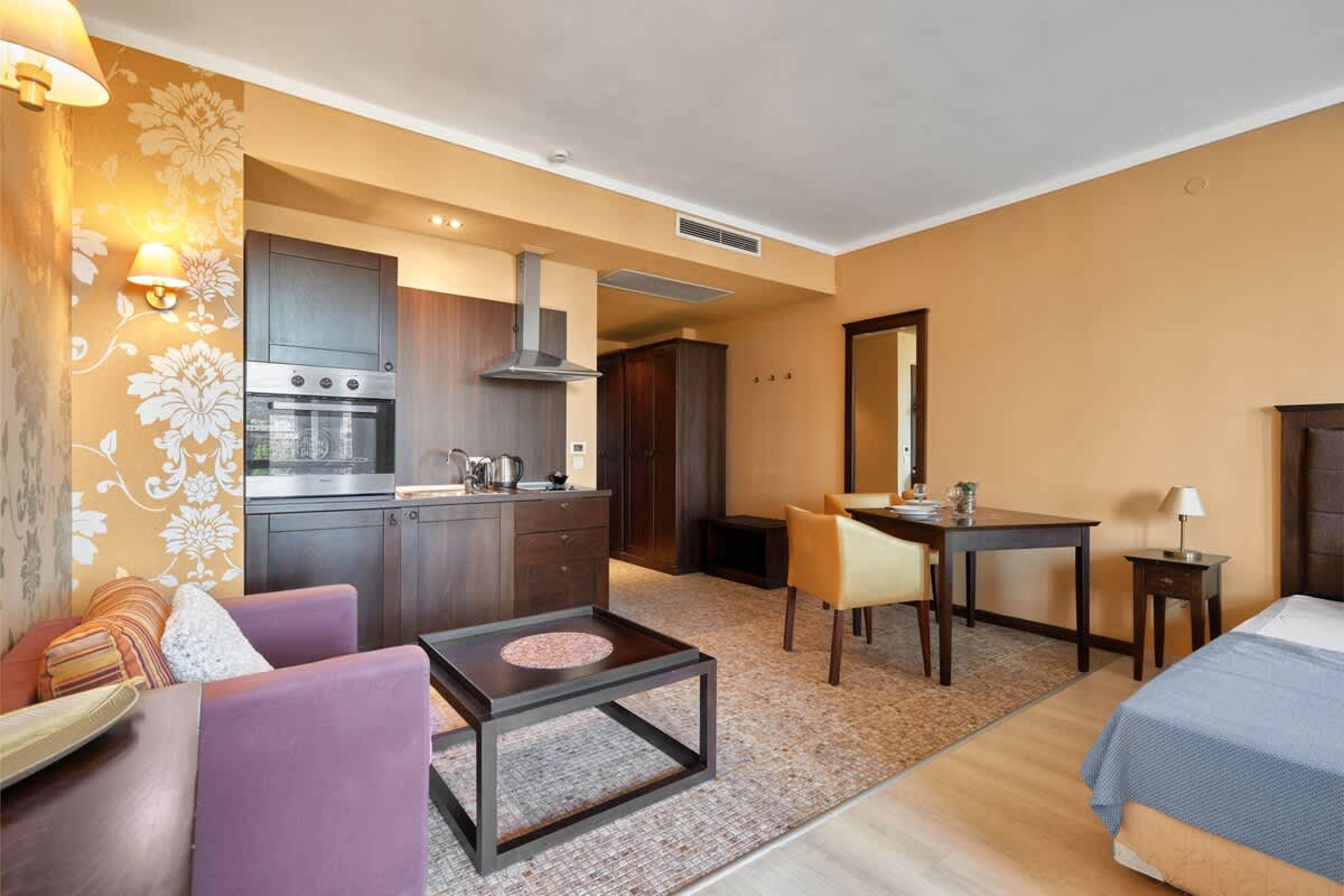 Scoutaround White Logo