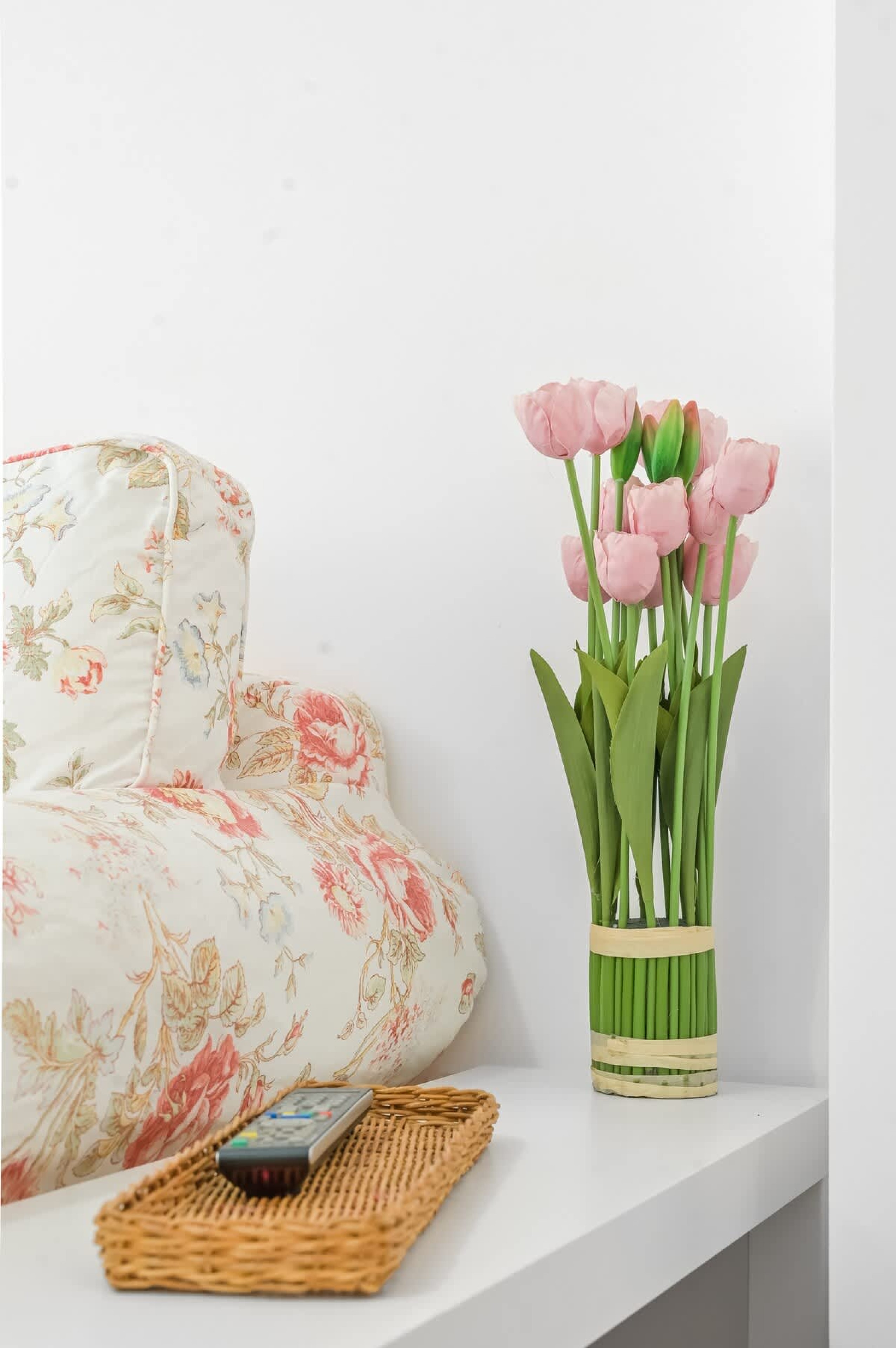 Scoutaround White Logo