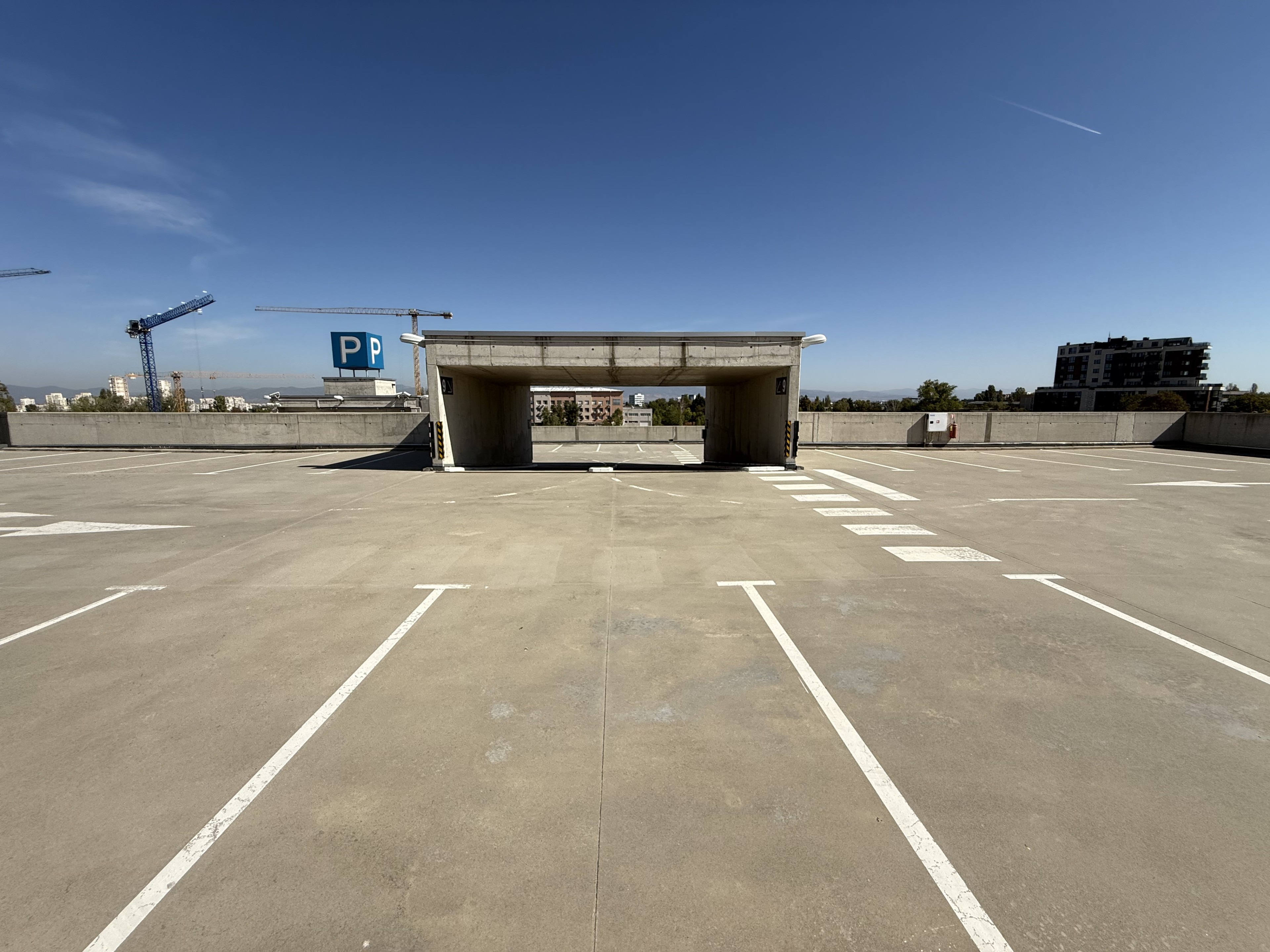 Scoutaround White Logo