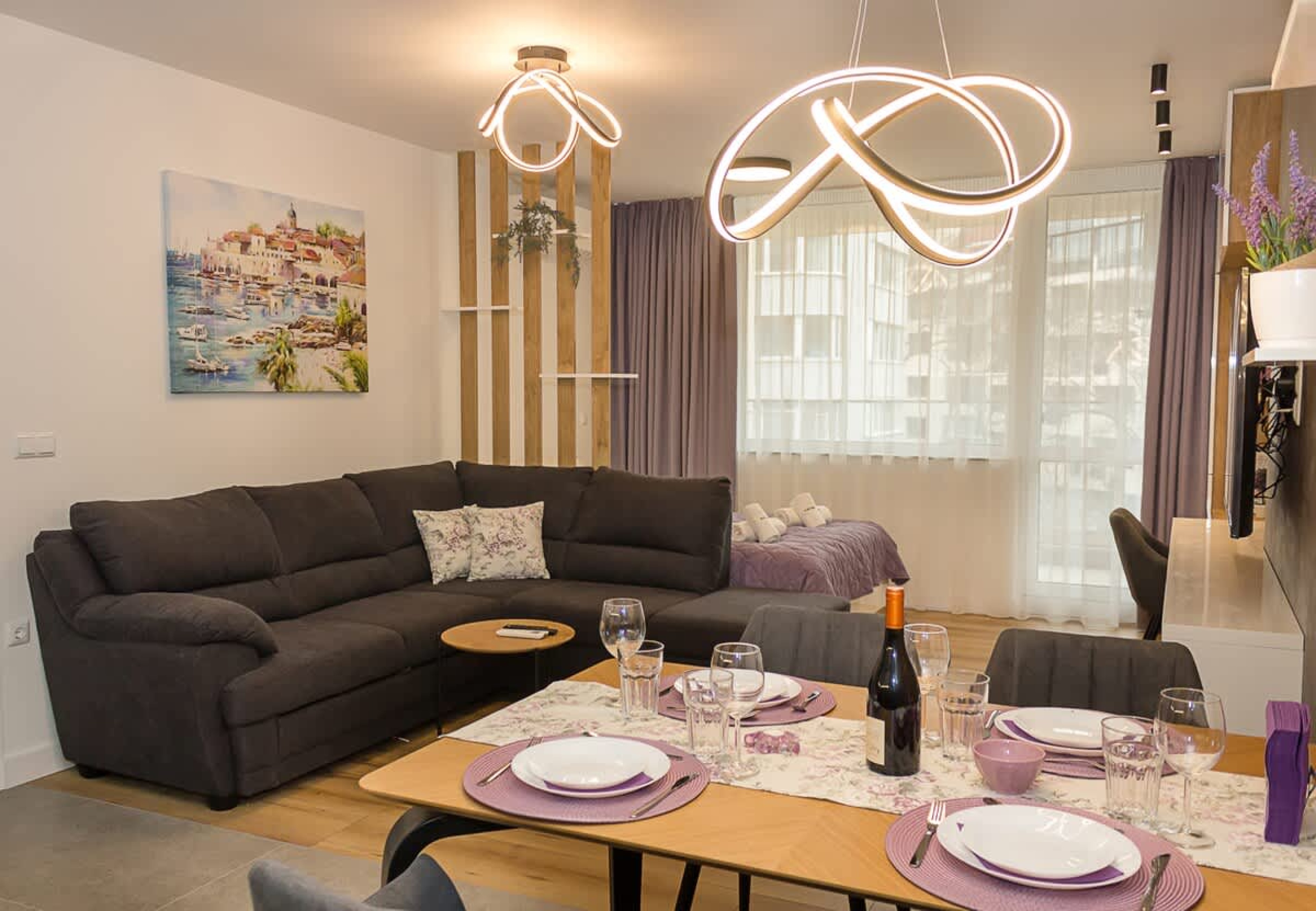 Scoutaround White Logo