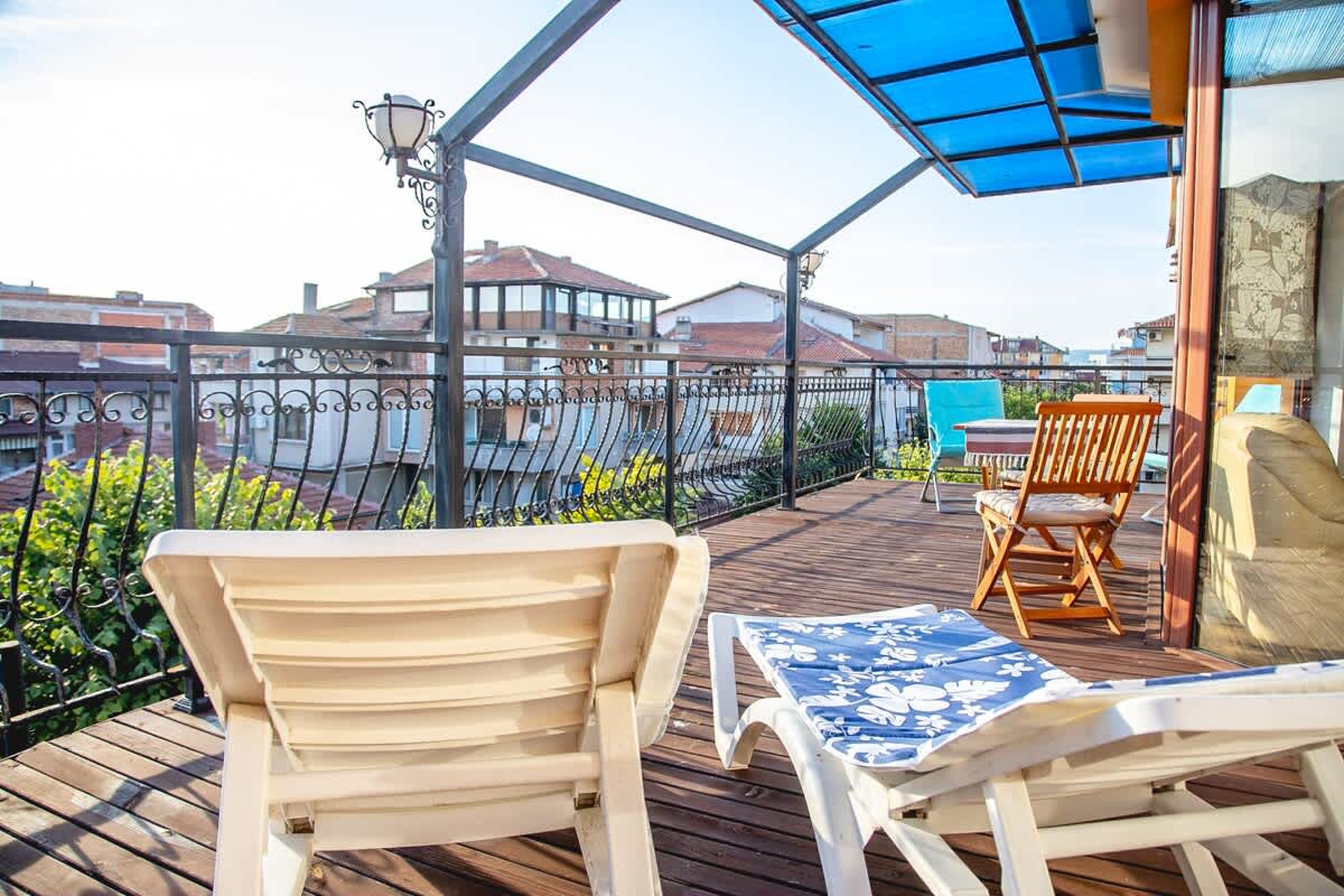 Scoutaround White Logo