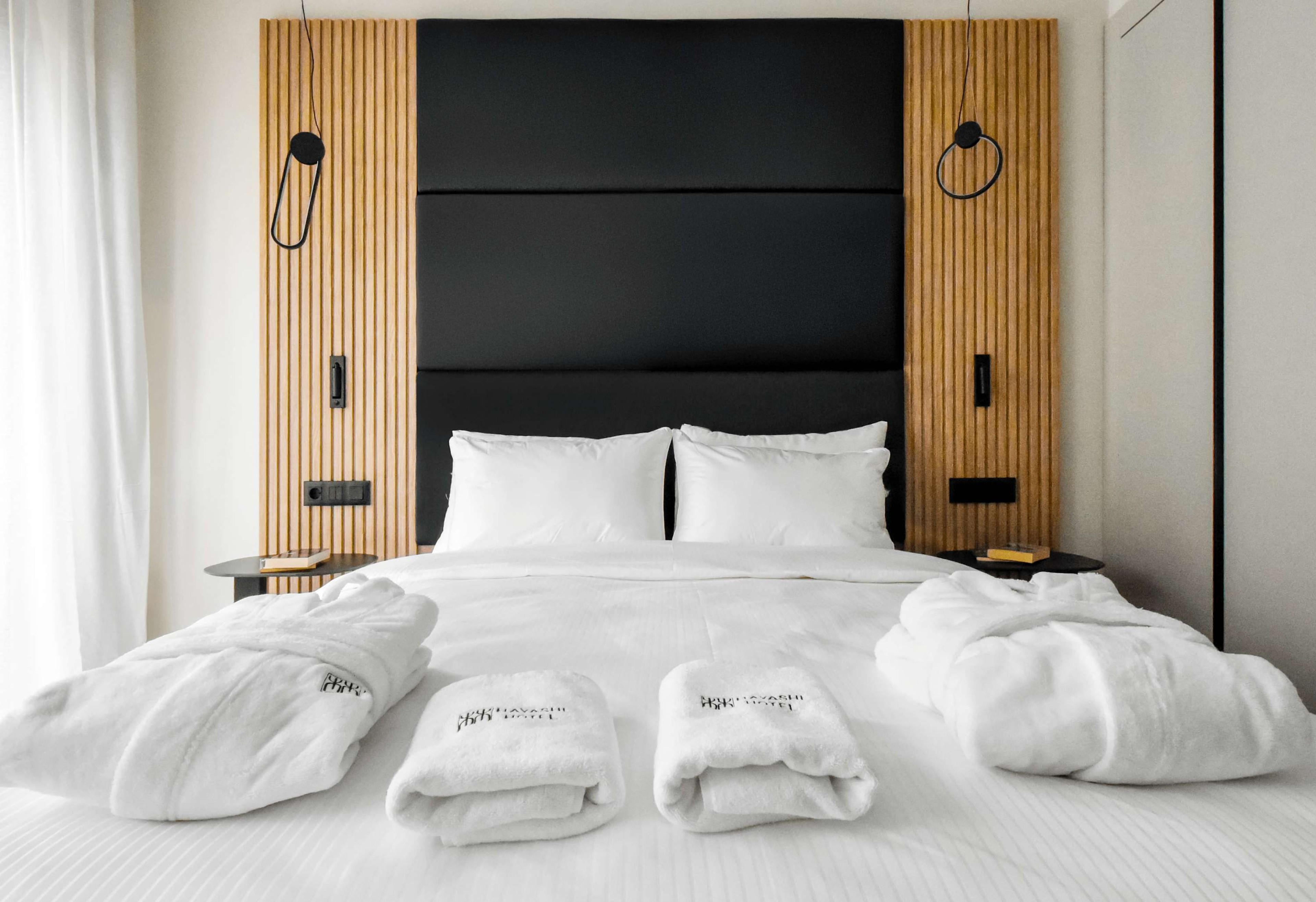 Hayashi Hotel – Deluxe Apartments w/ Breakfast - Photo 2