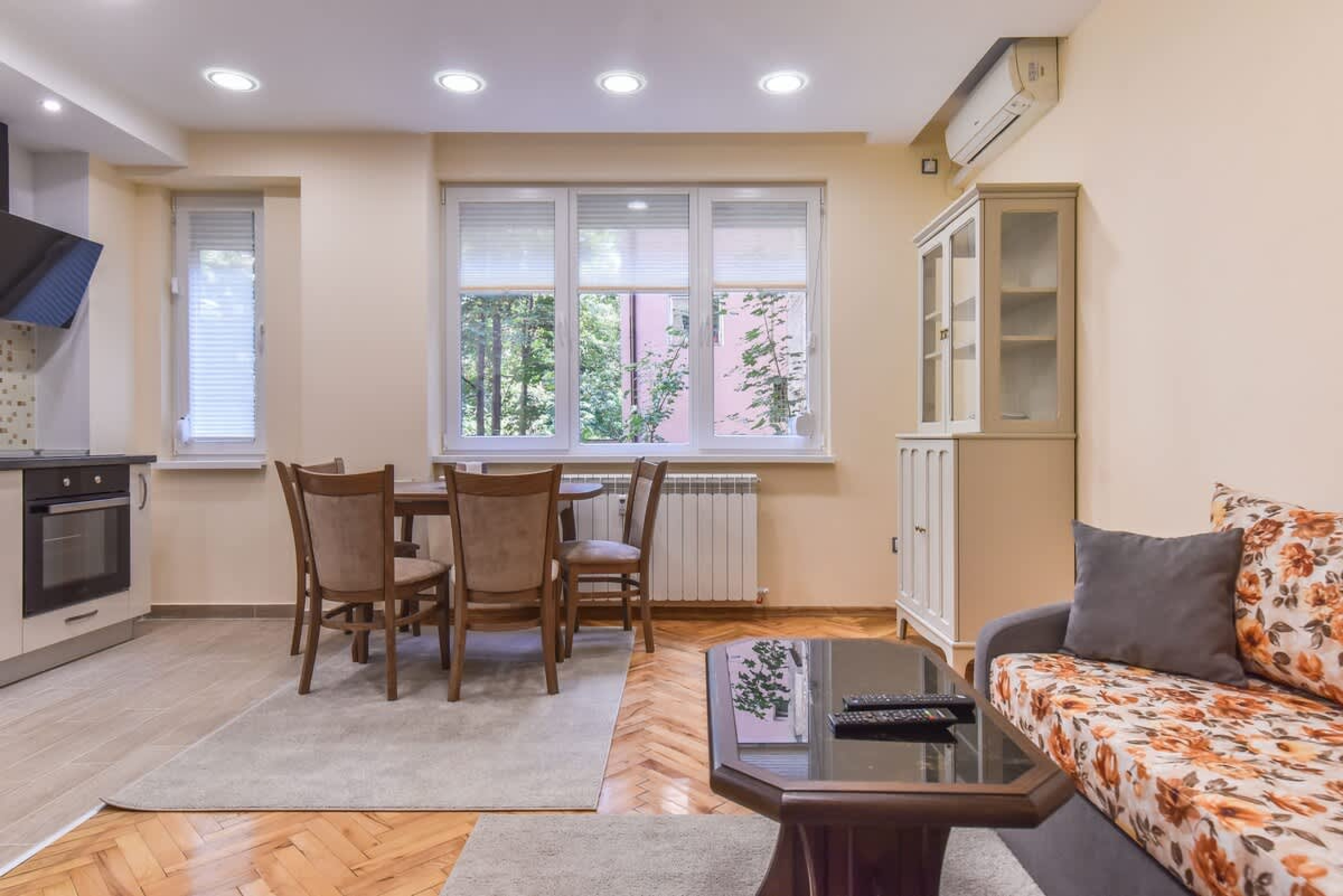 Scoutaround White Logo