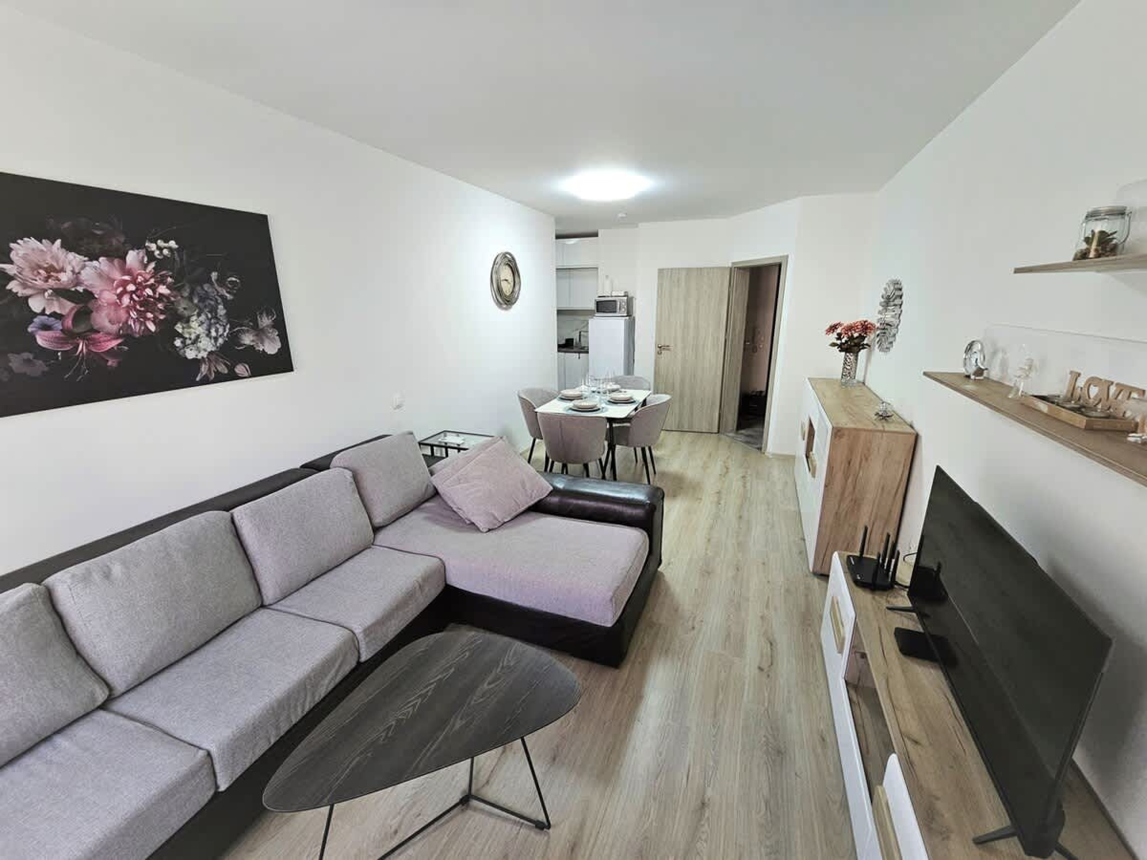 Scoutaround White Logo