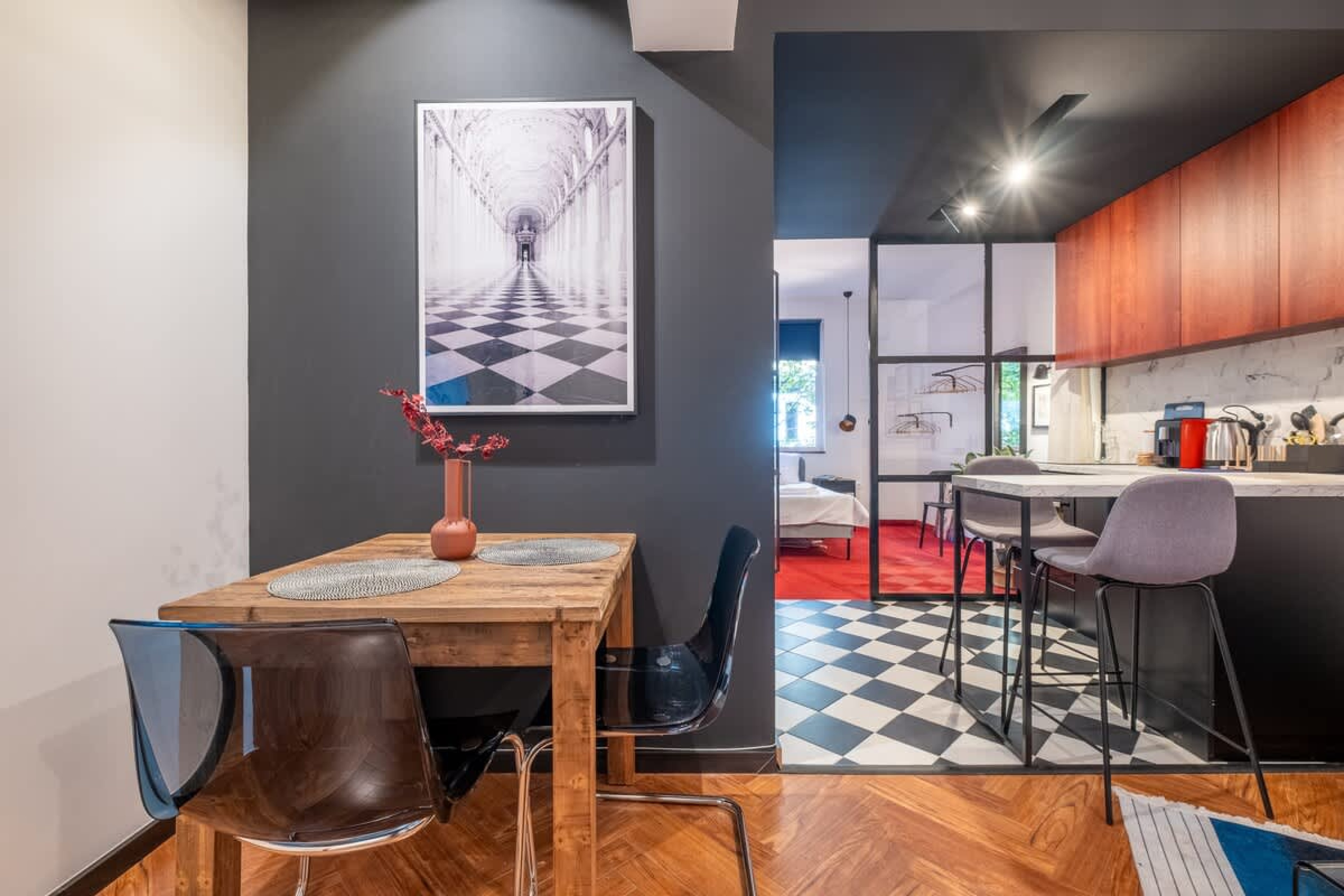 Scoutaround White Logo