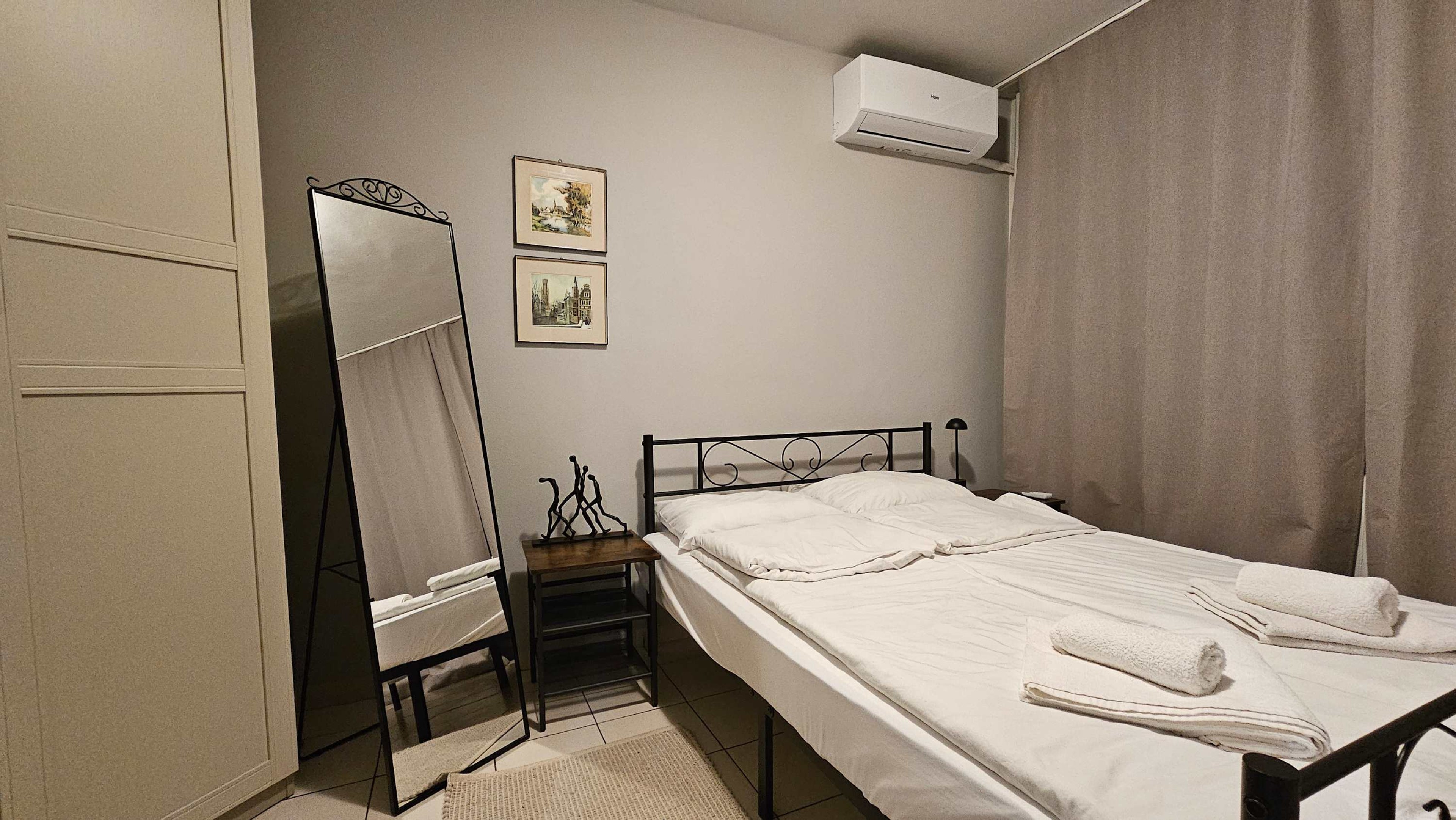 Scoutaround White Logo