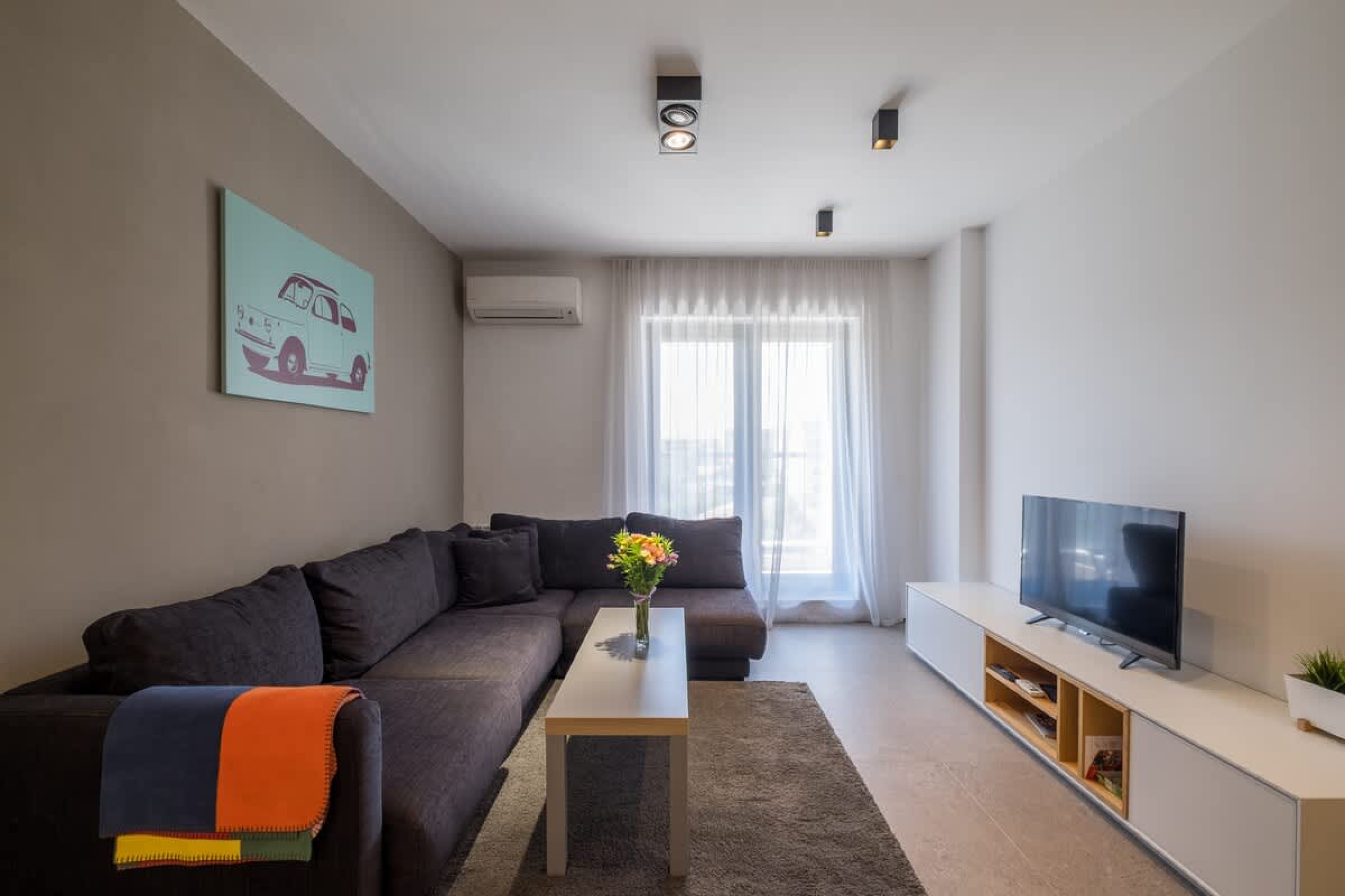 Scoutaround White Logo