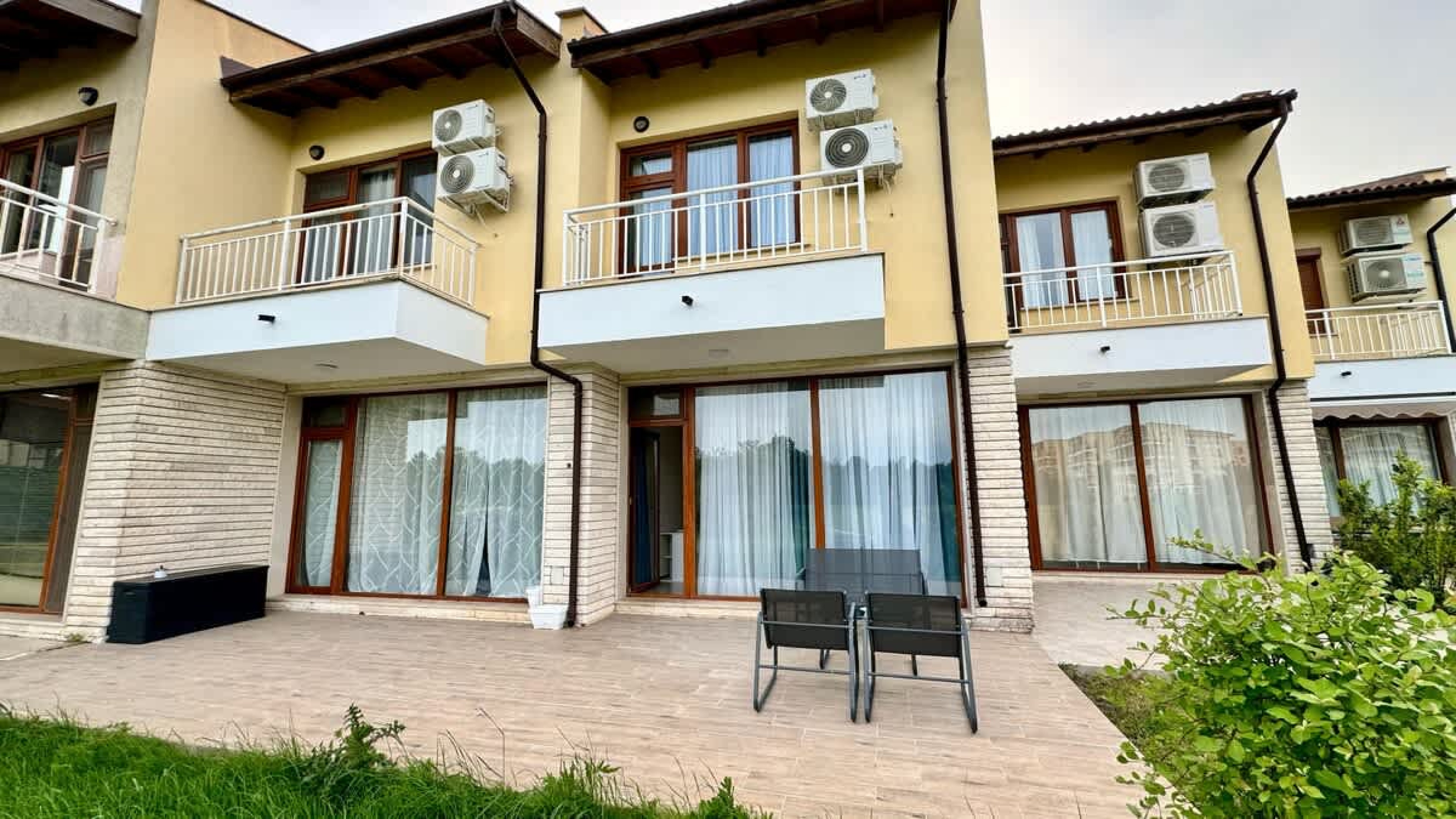 Scoutaround White Logo