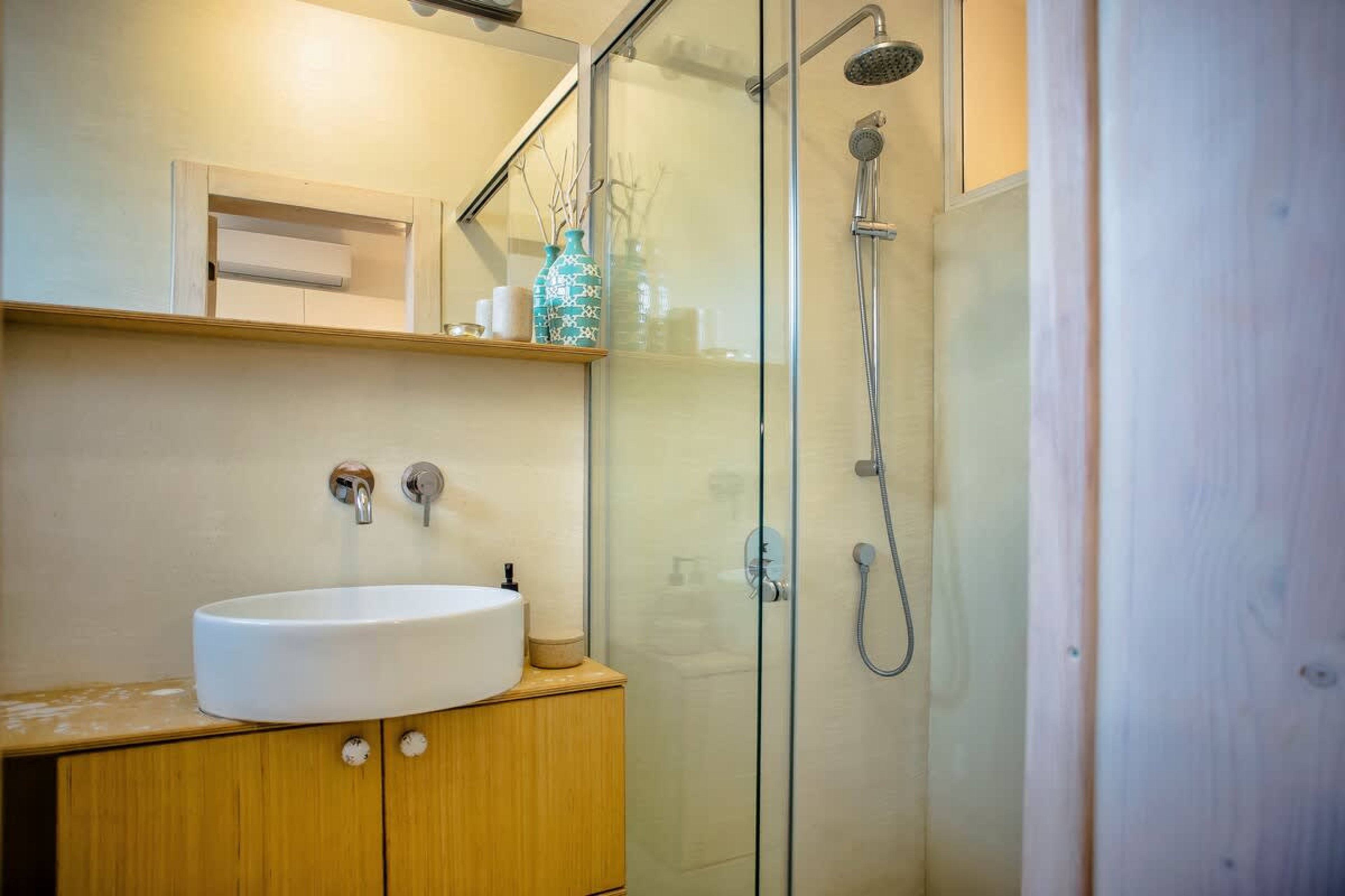 Scoutaround White Logo