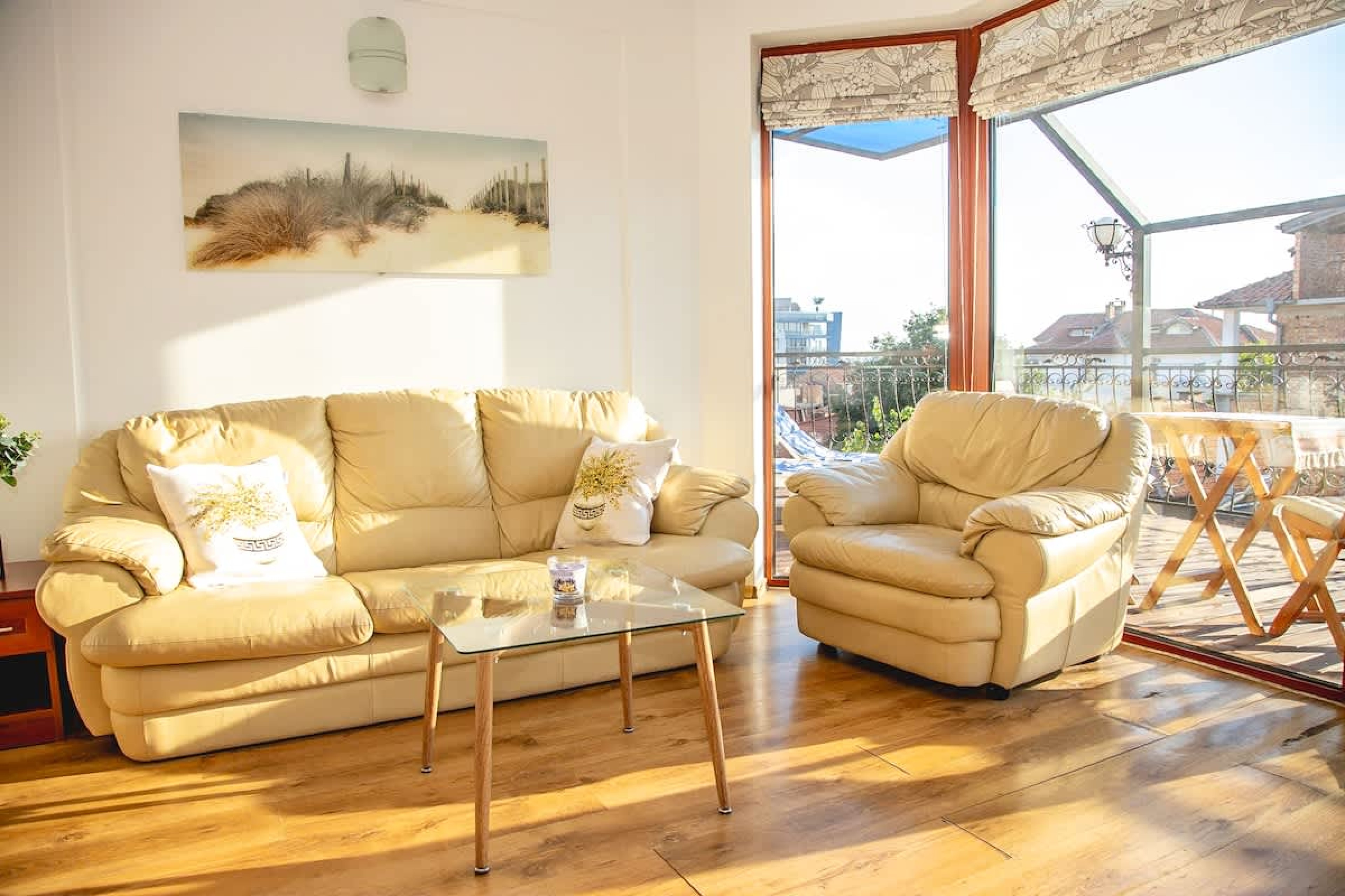 Scoutaround White Logo