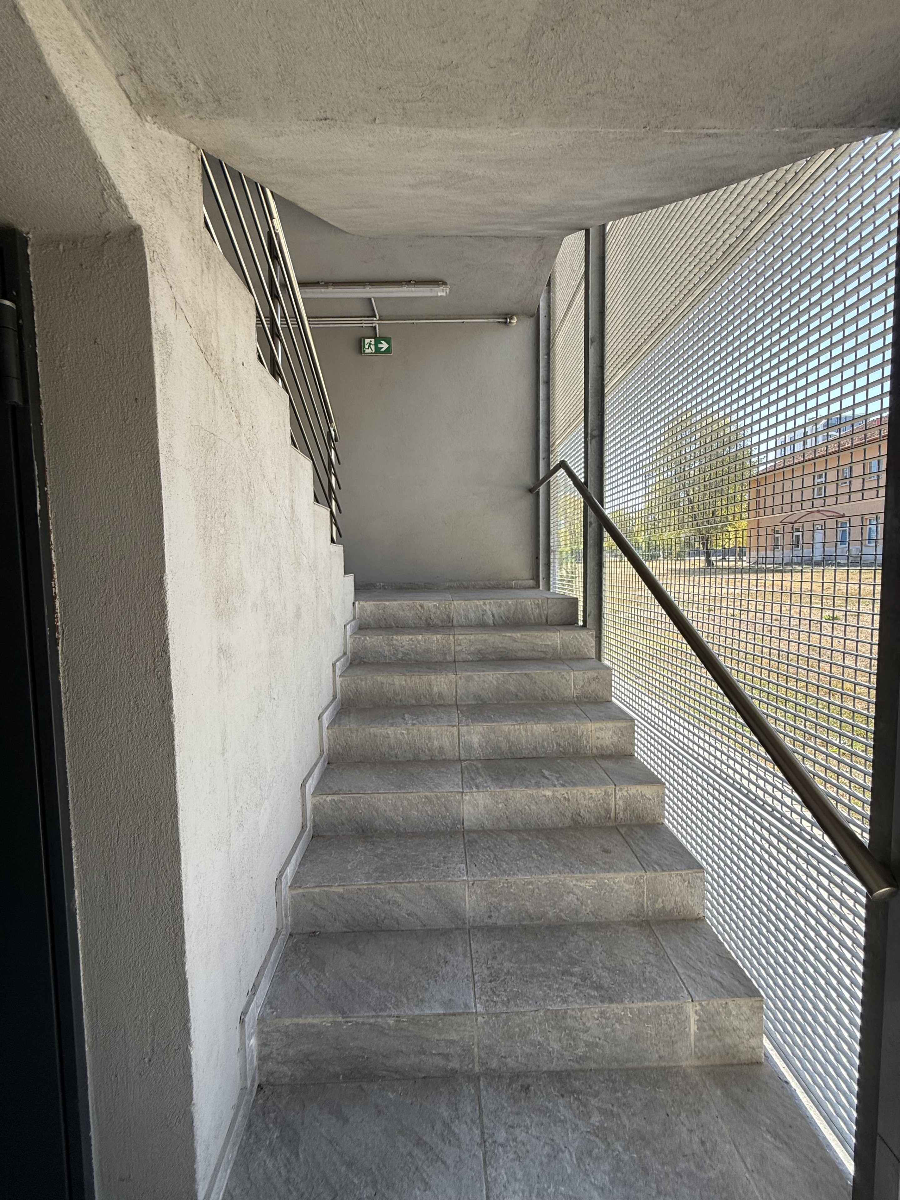 Scoutaround White Logo