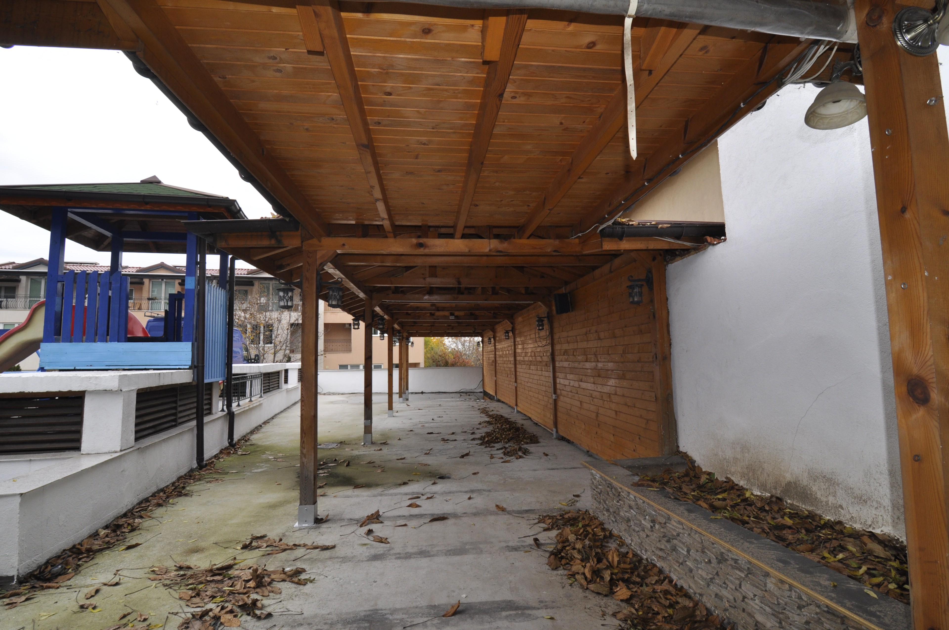 Scoutaround White Logo