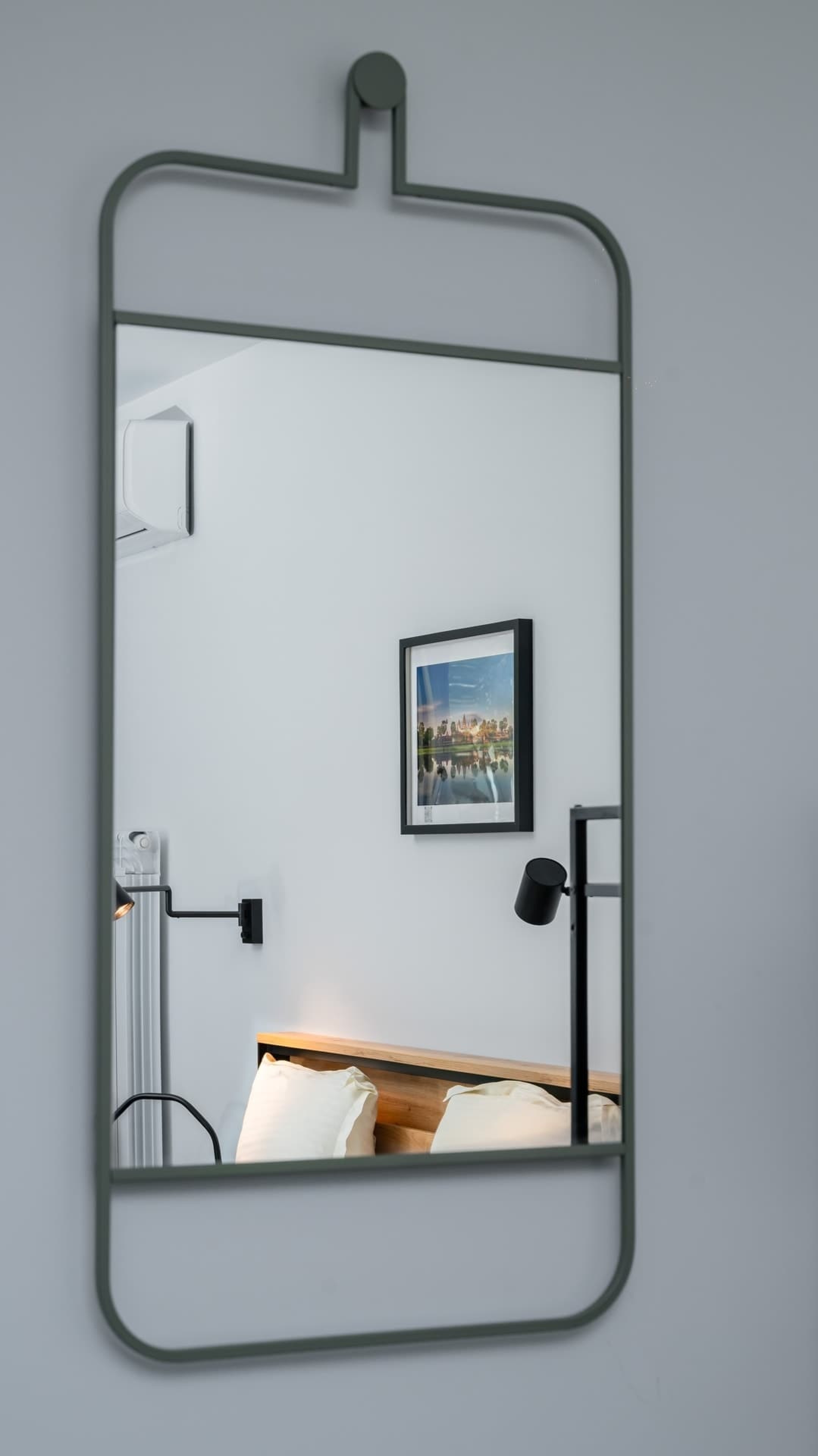 Scoutaround White Logo