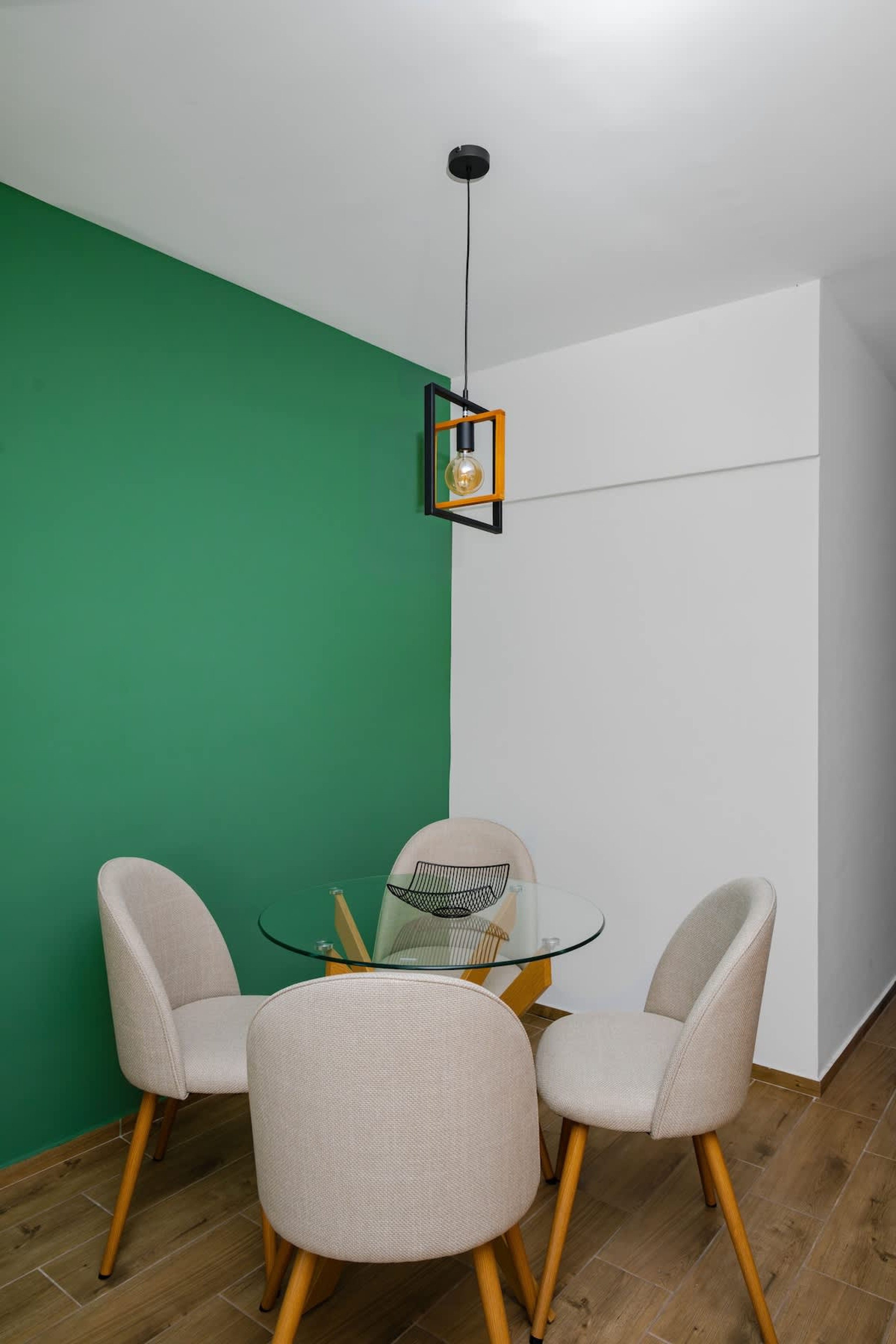 Scoutaround White Logo