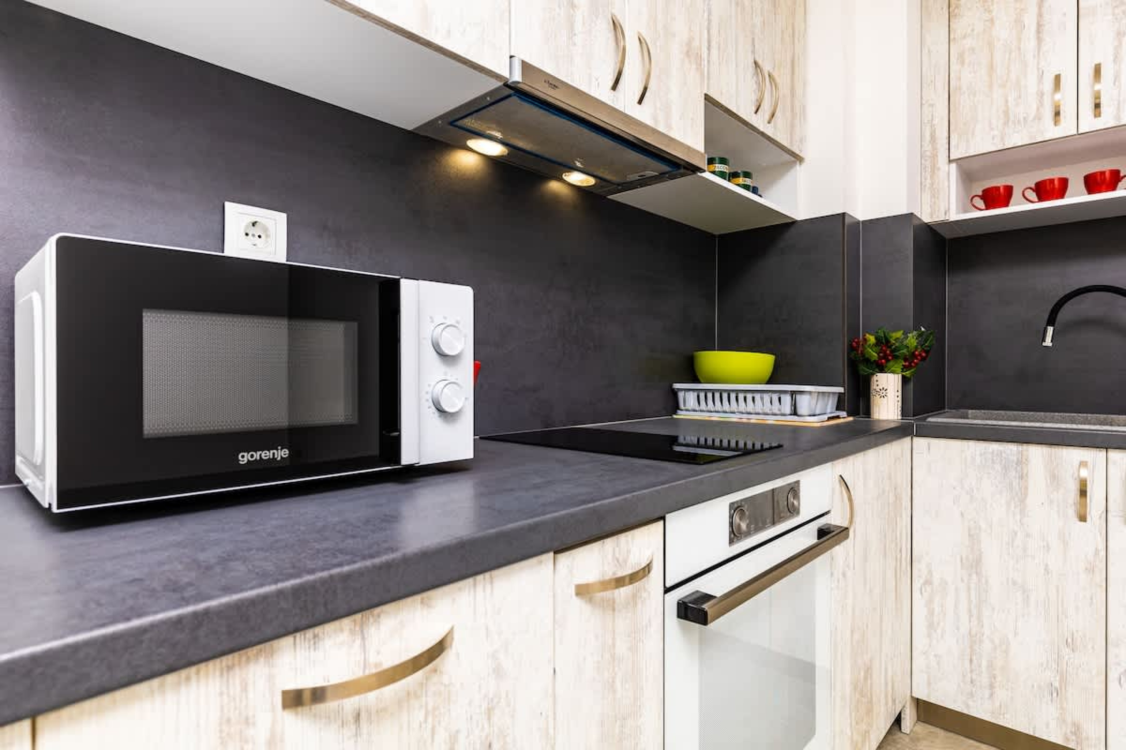 Scoutaround White Logo