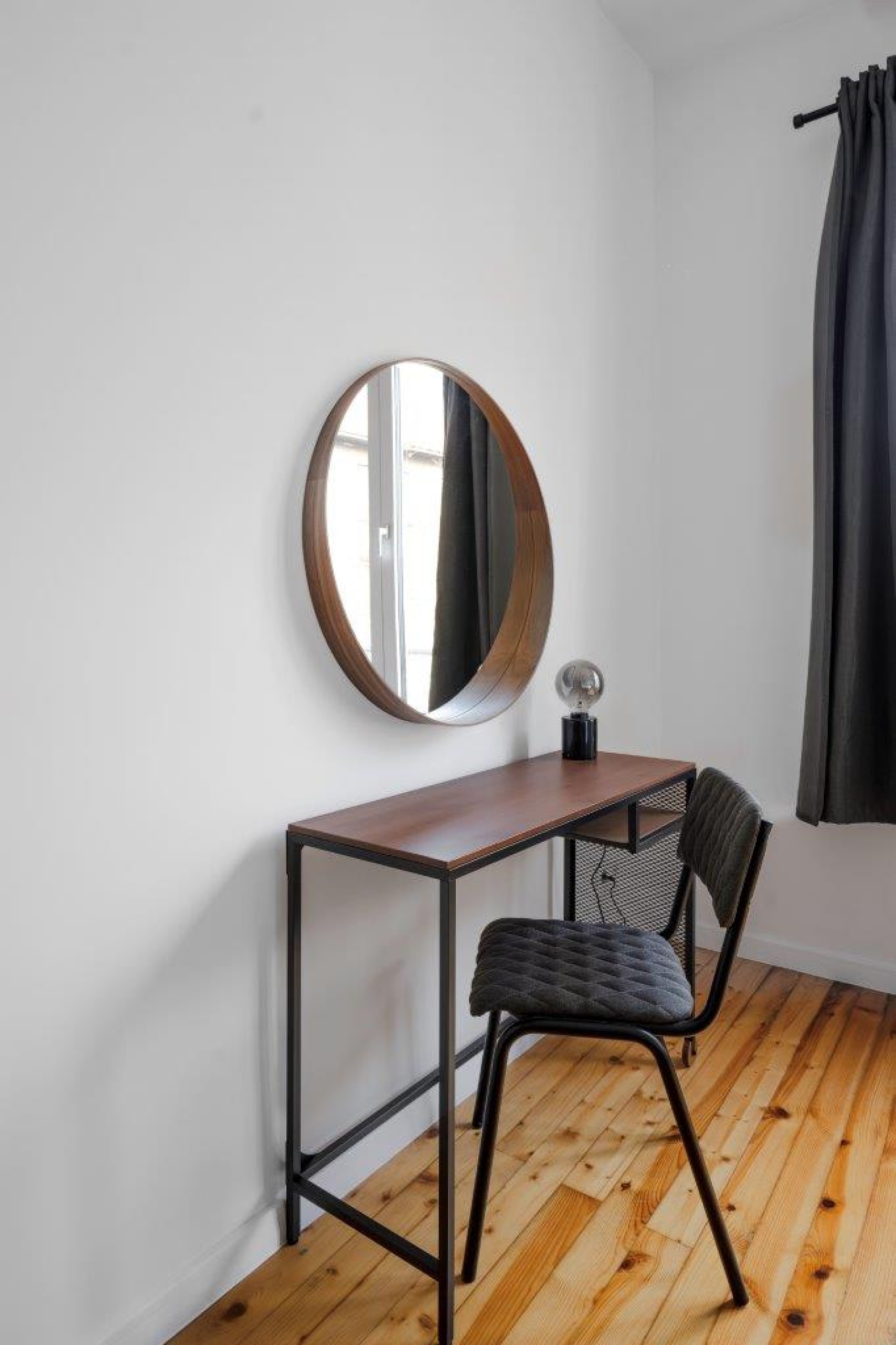 Scoutaround White Logo