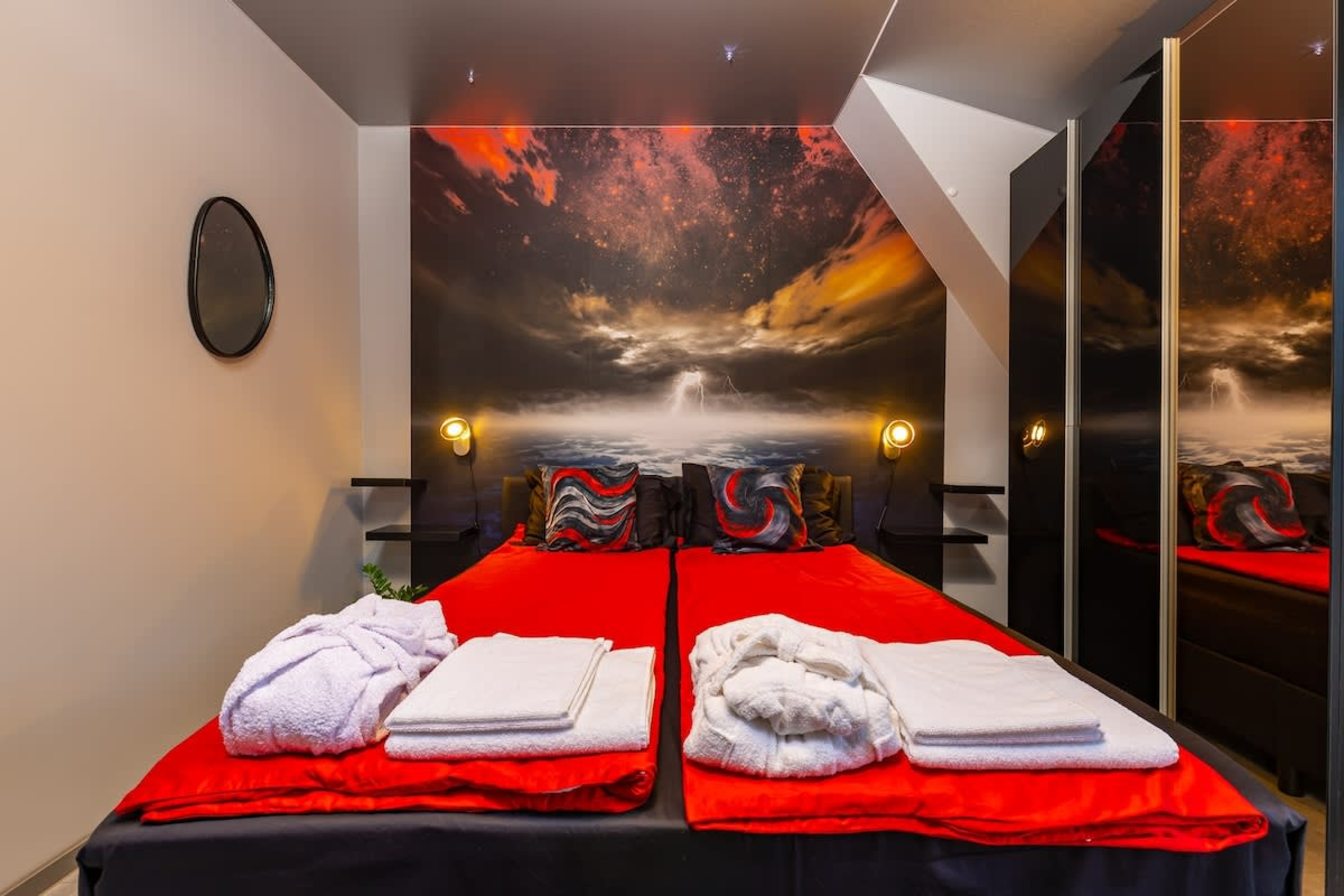 Scoutaround White Logo