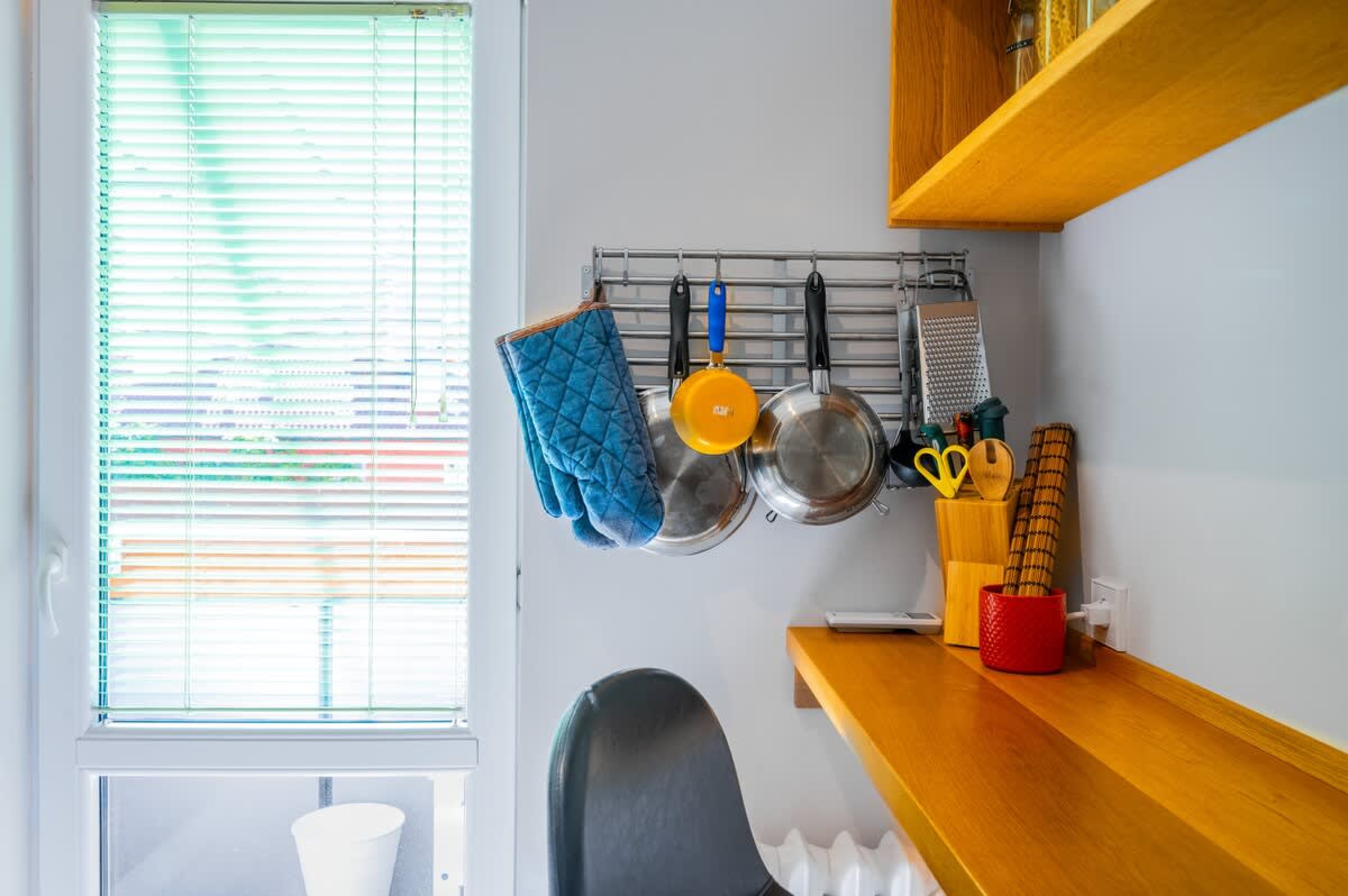 Scoutaround White Logo