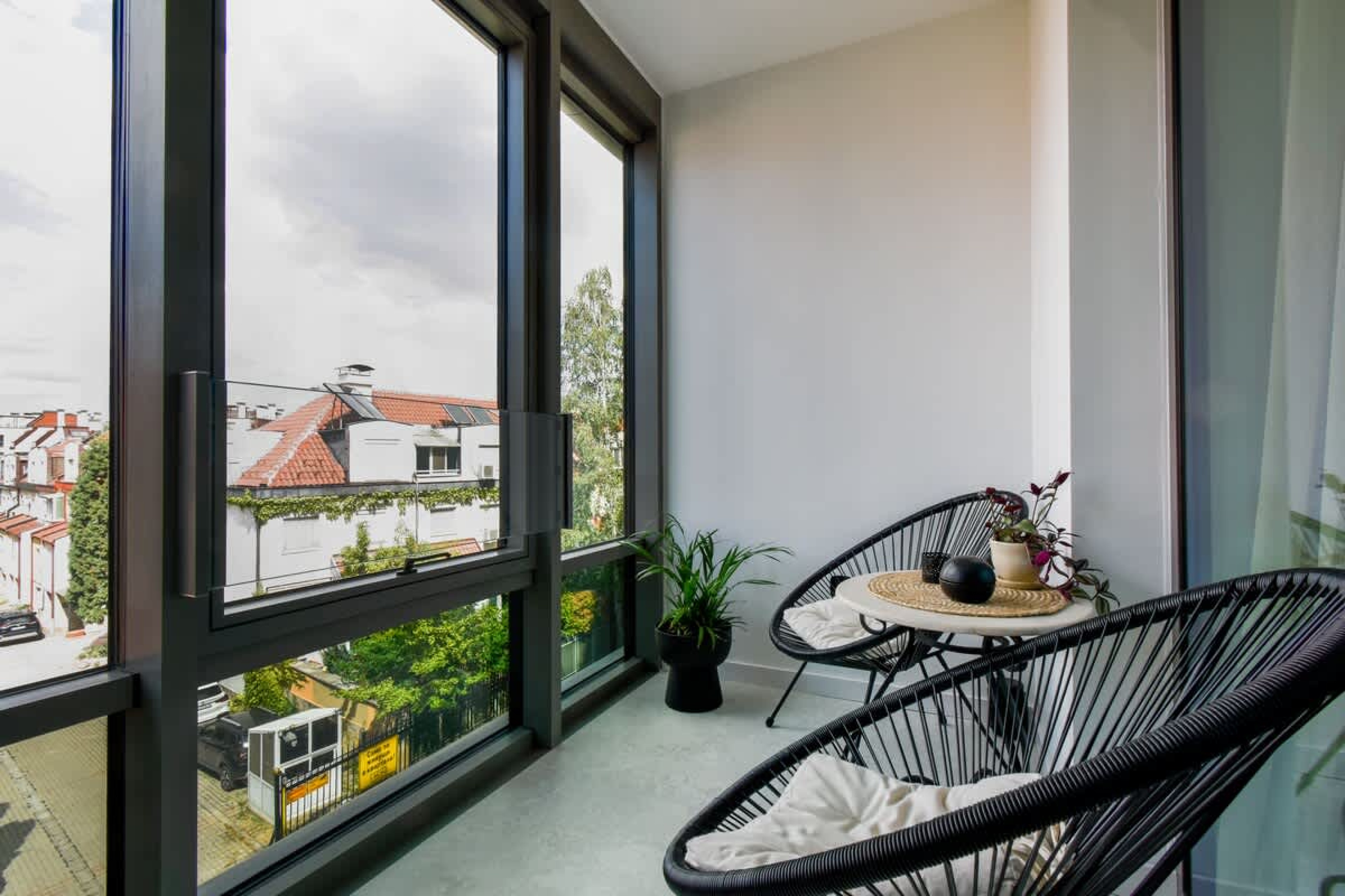 Scoutaround White Logo