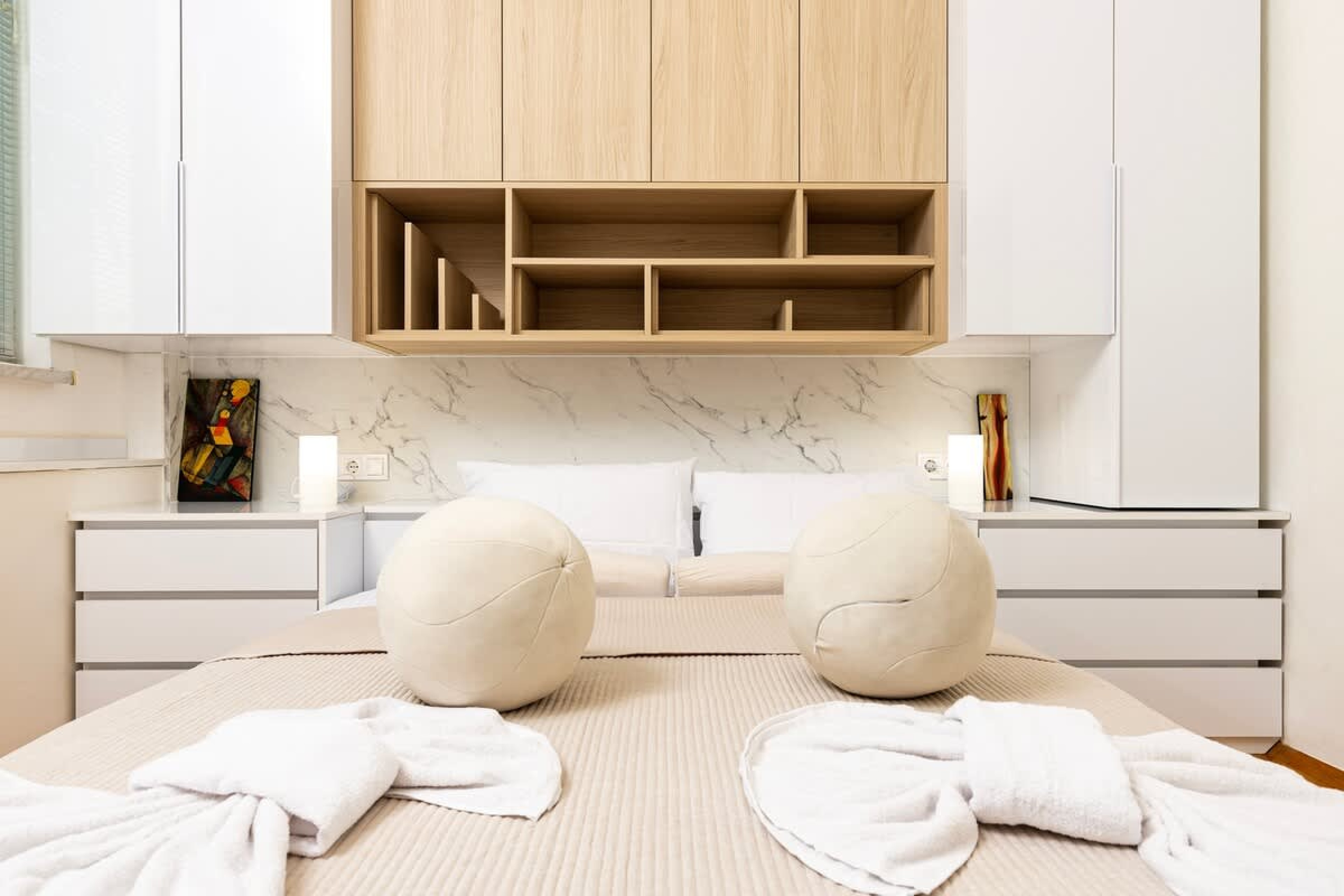 Scoutaround White Logo