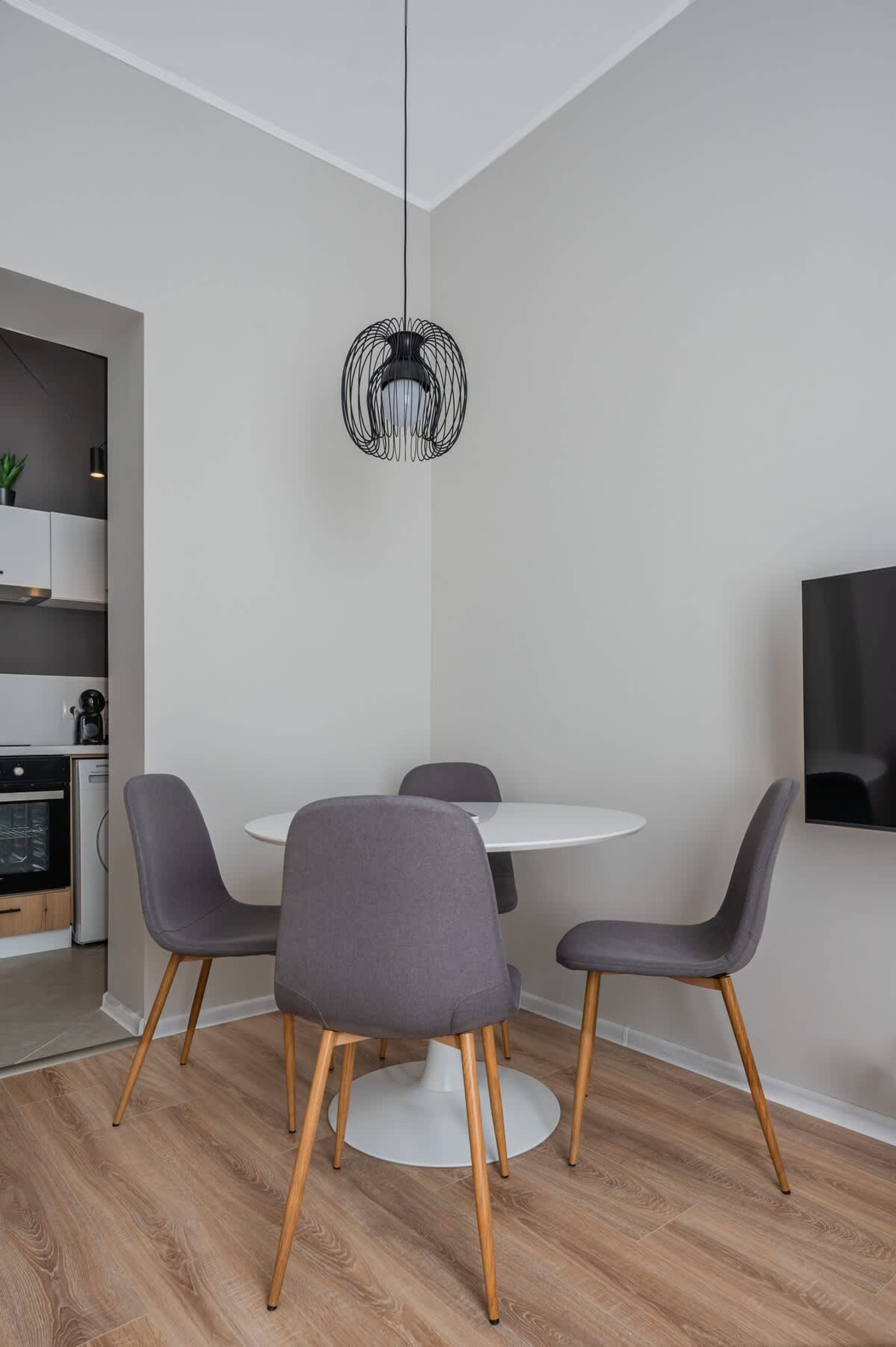 Scoutaround White Logo