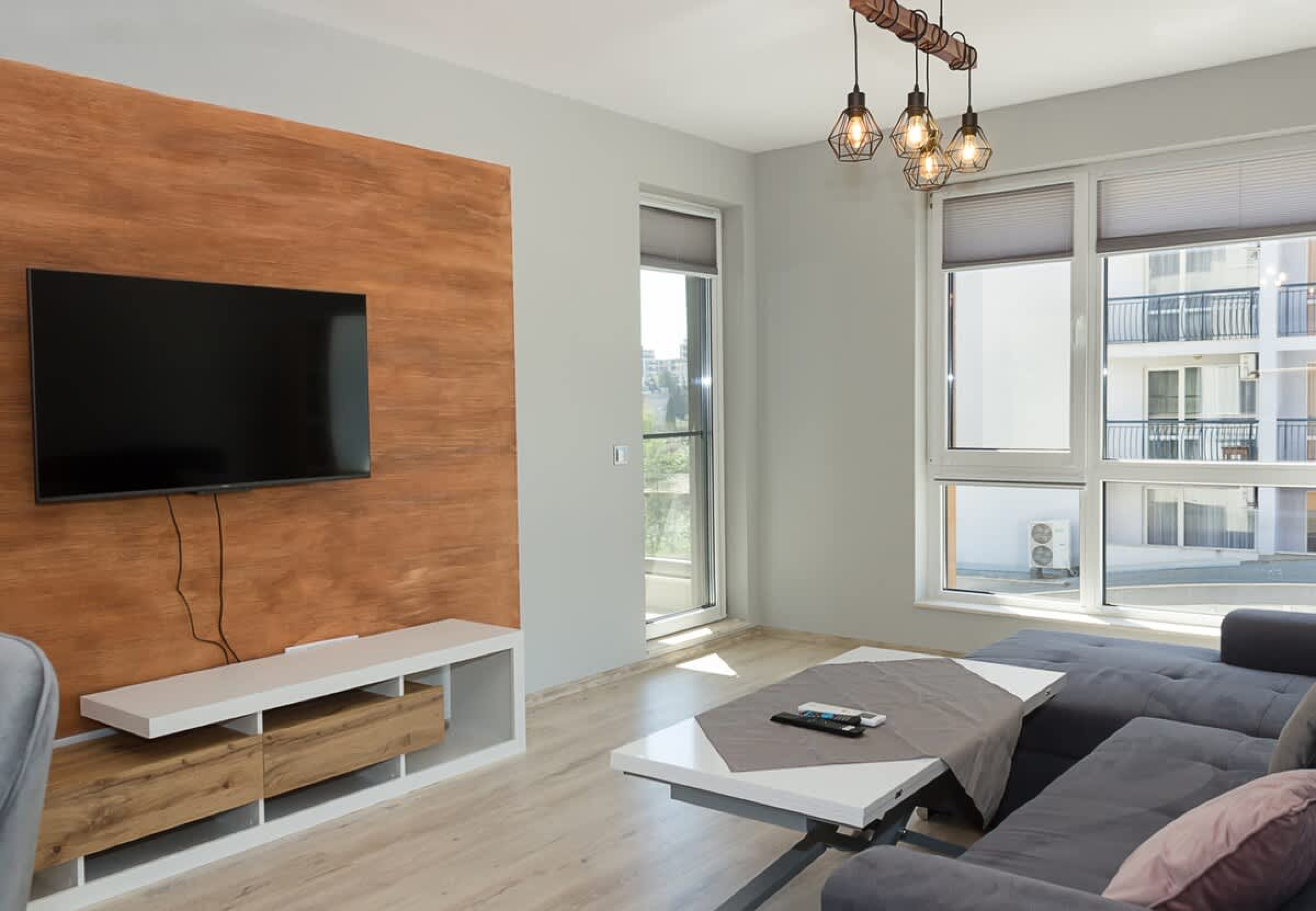 Scoutaround White Logo