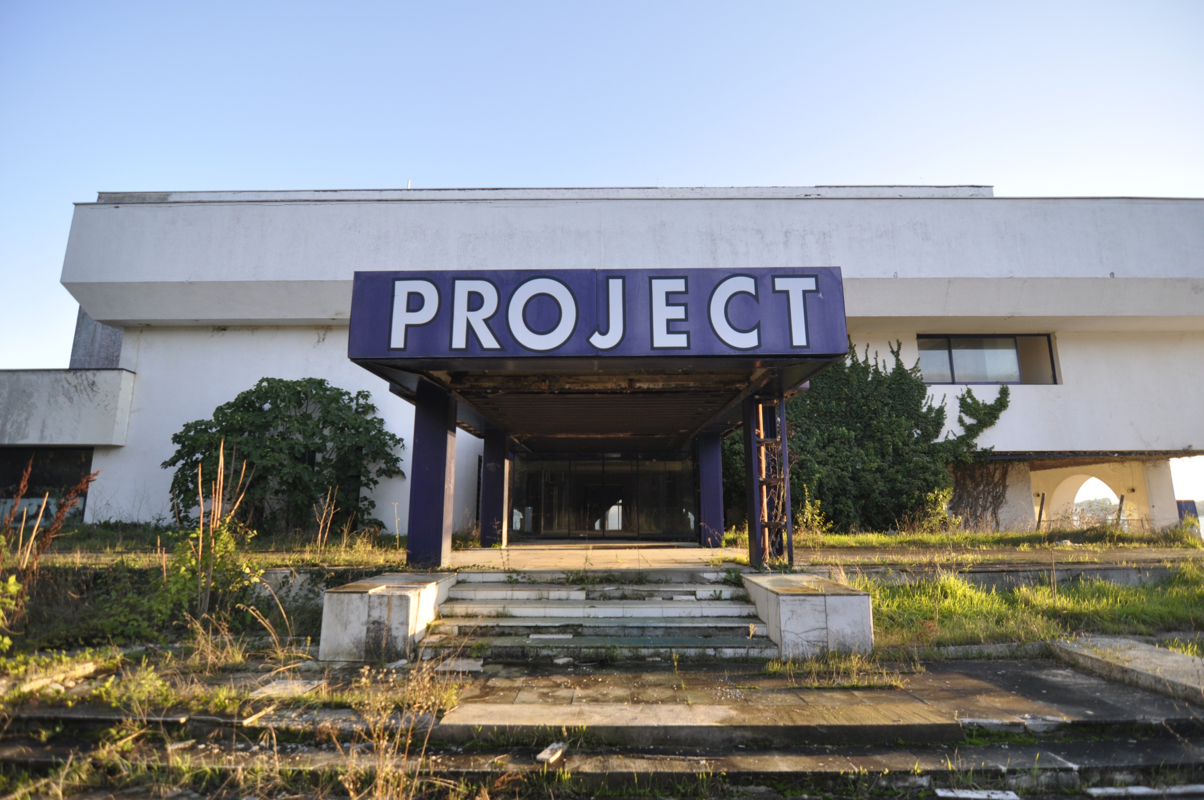 Scoutaround White Logo