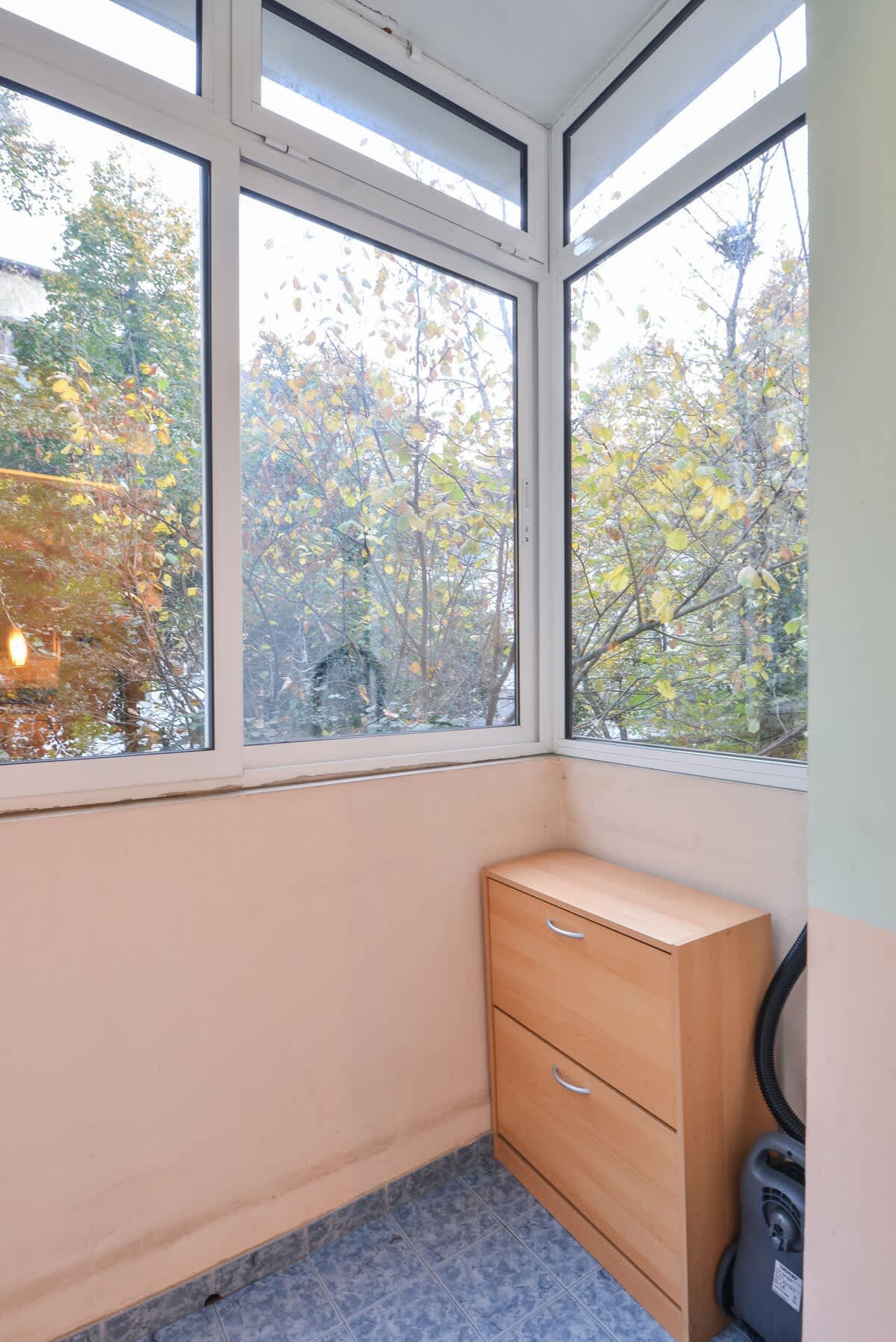 Extravaganzzo - Super Central One Bedroom Modern - Photo 27