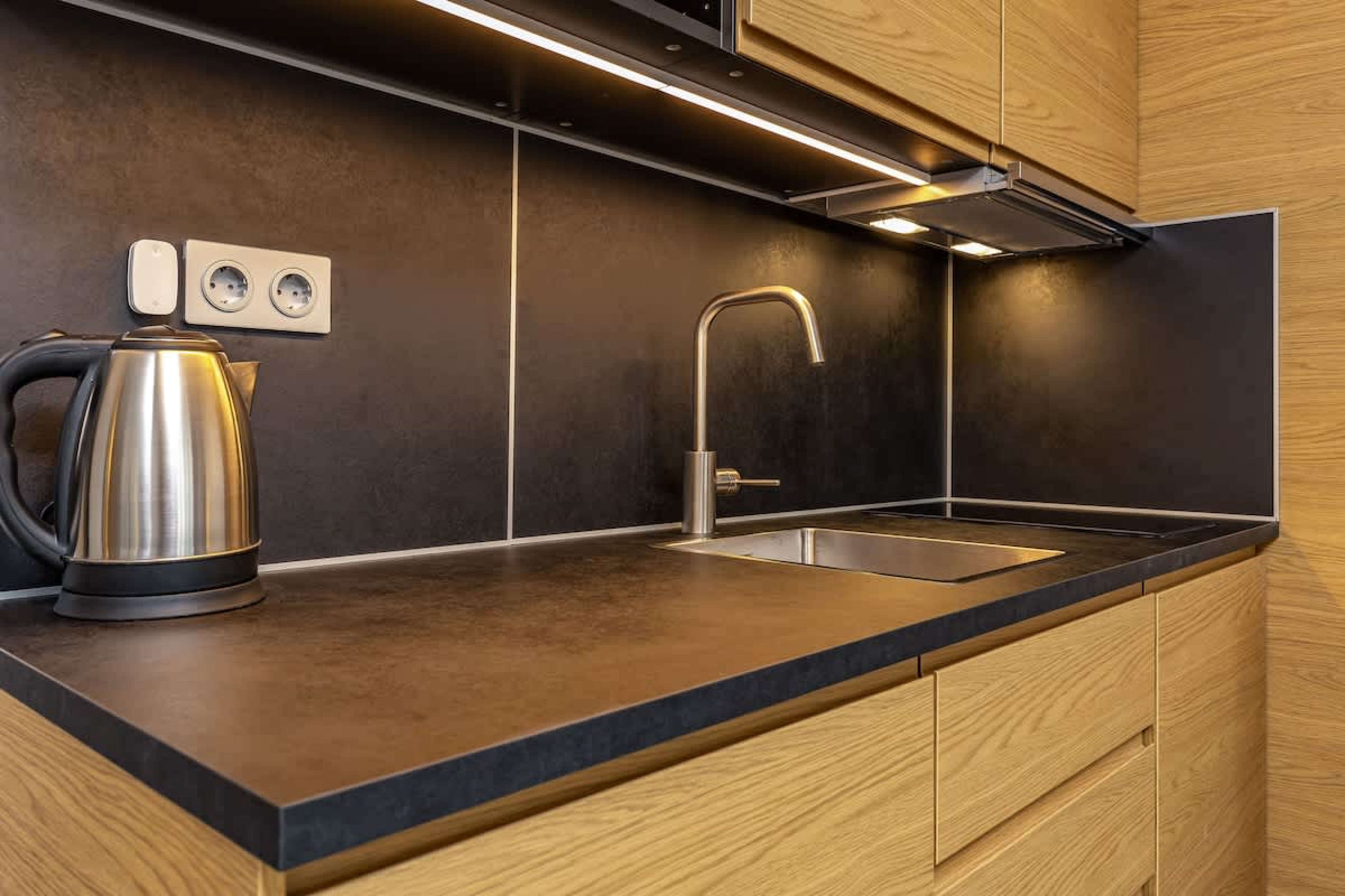 Scoutaround White Logo