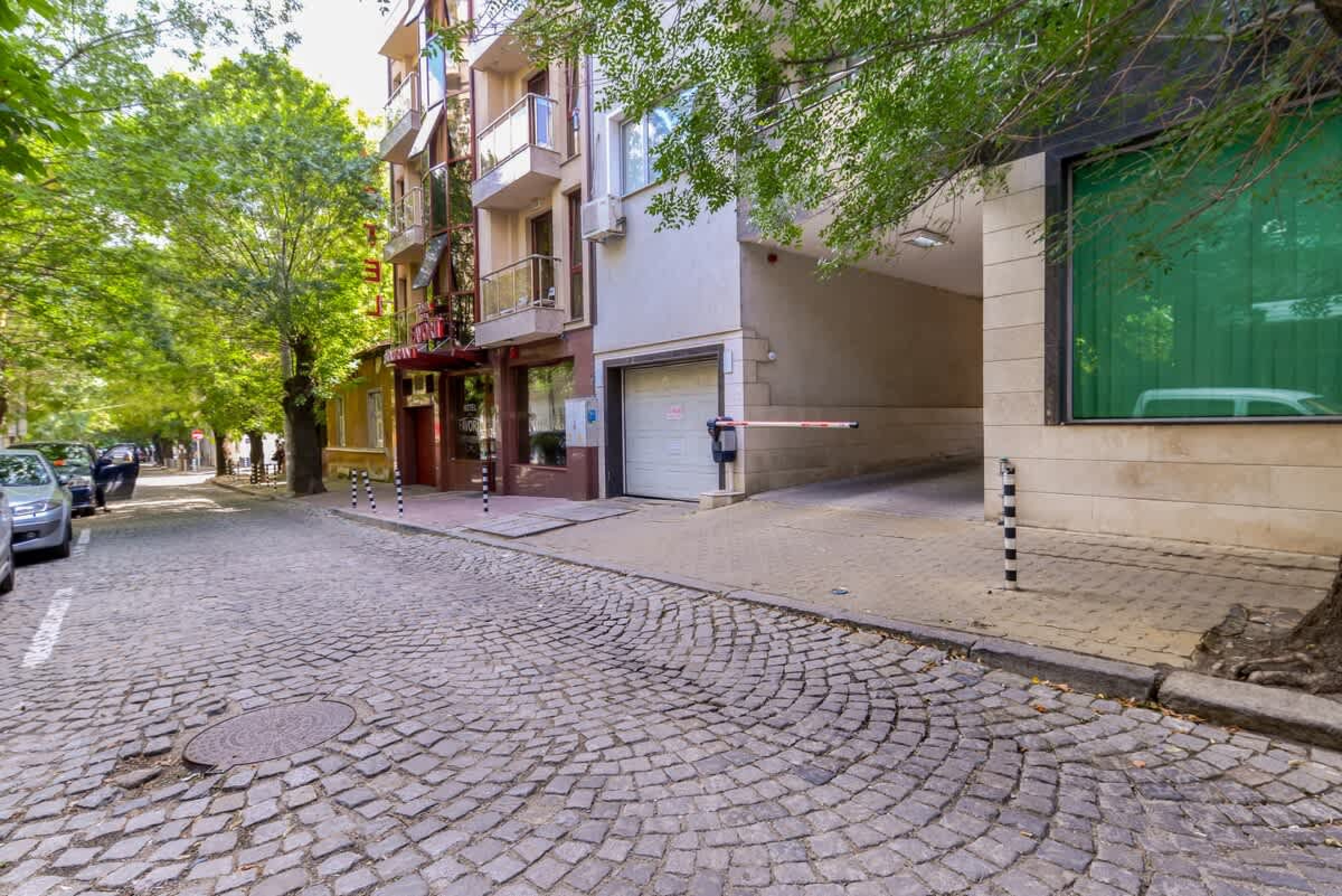 The M Place - Photo 18