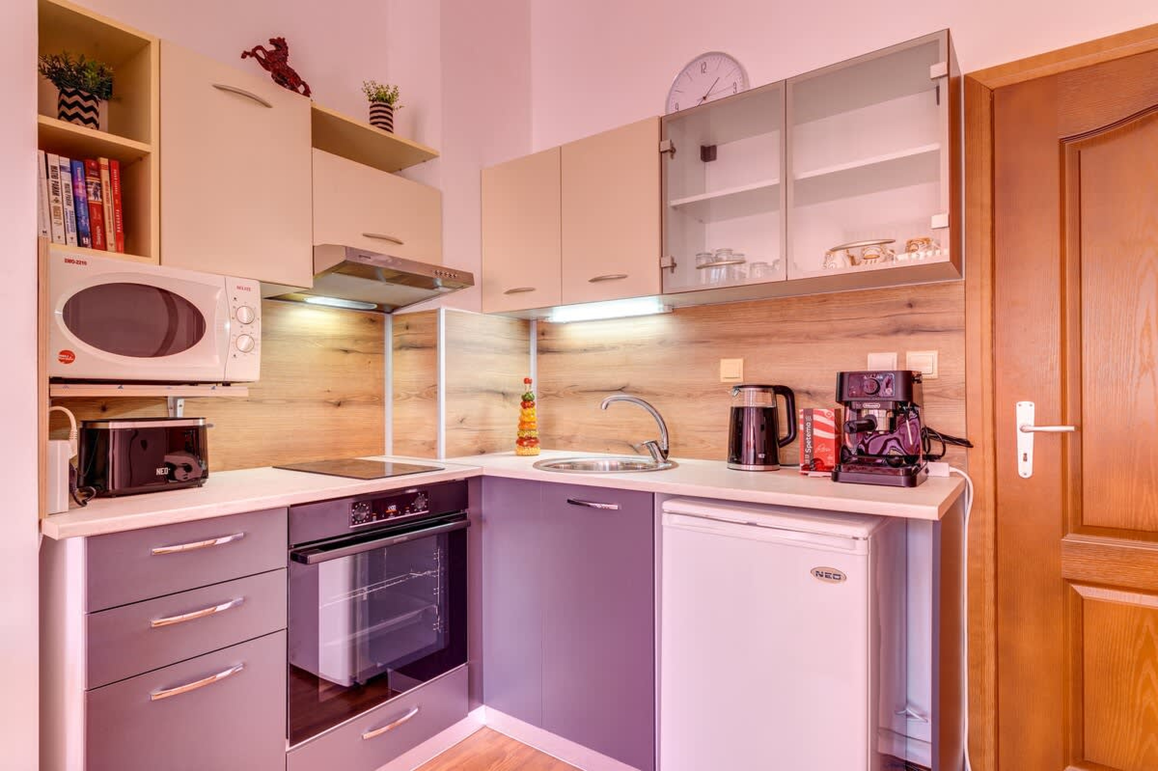 Scoutaround White Logo