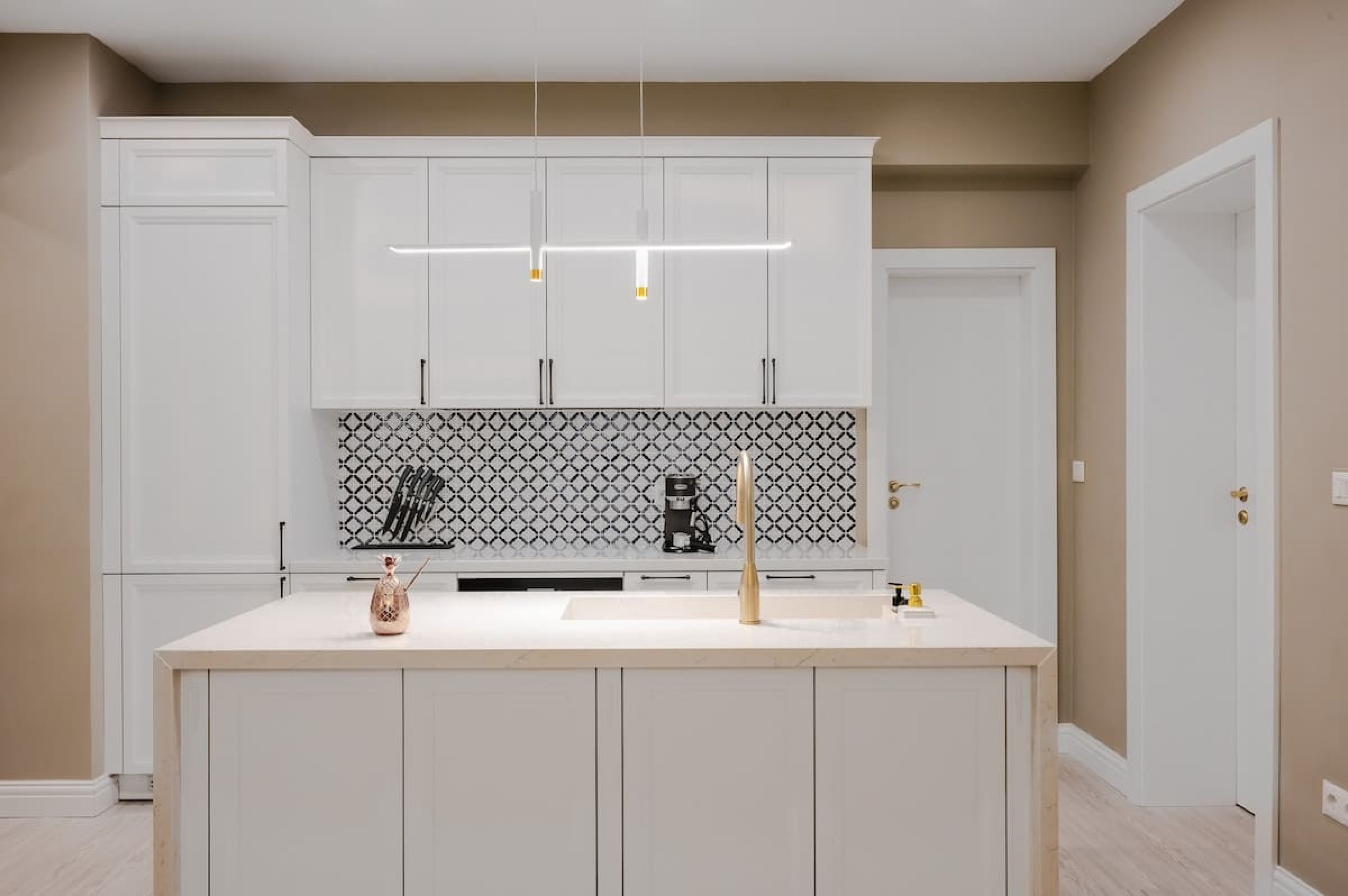 Central Stylish Suite &amp; Studio with Shared Terrace - Photo 8