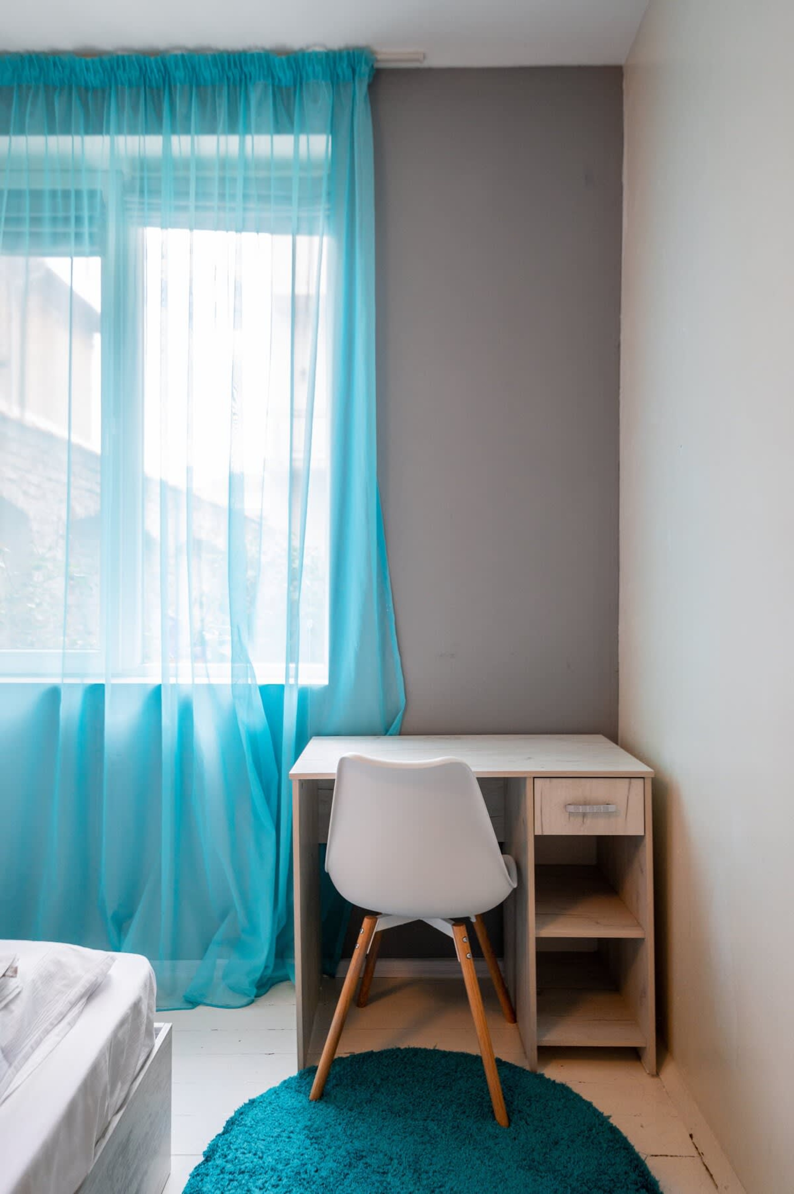 Scoutaround White Logo