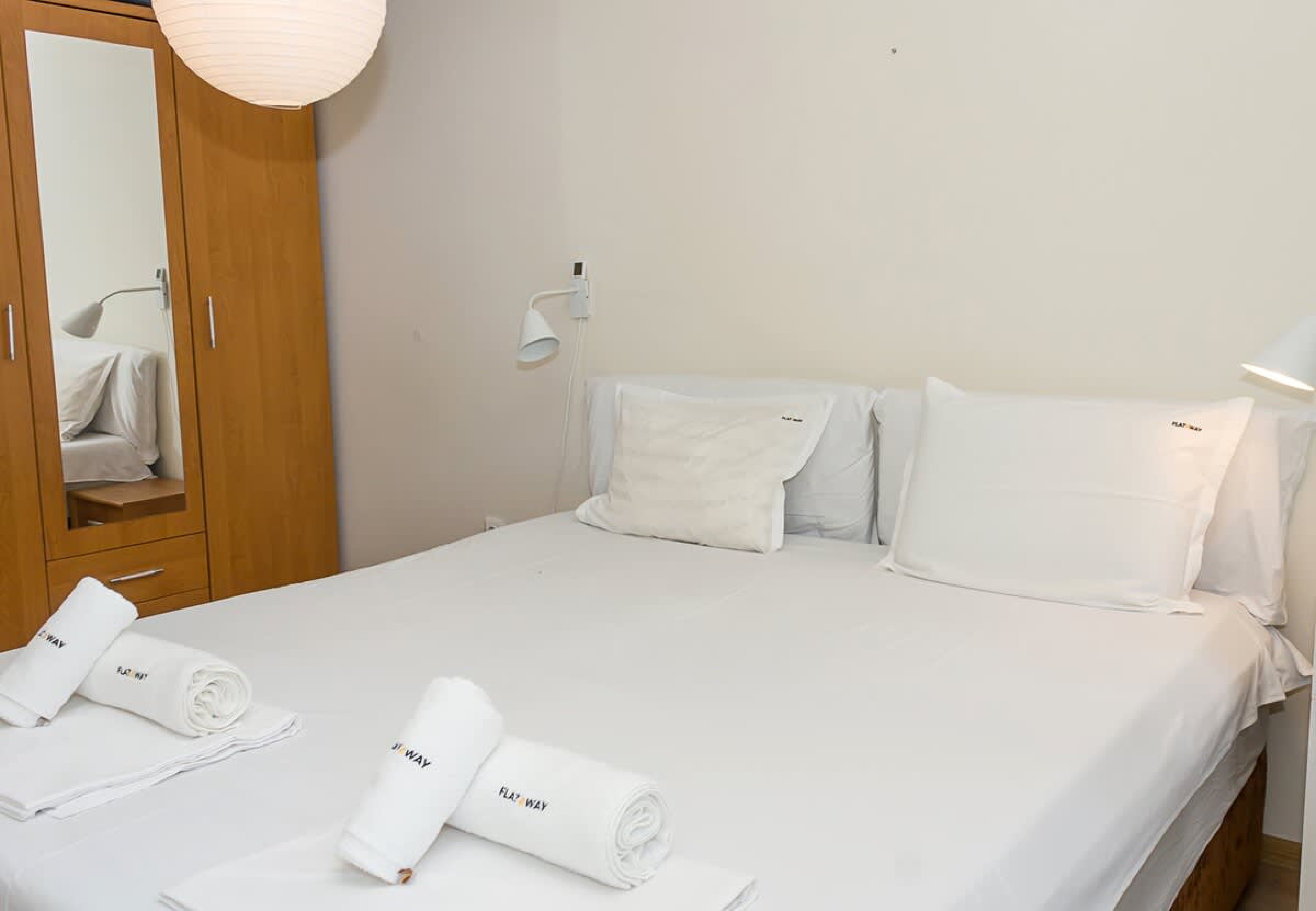 Scoutaround White Logo