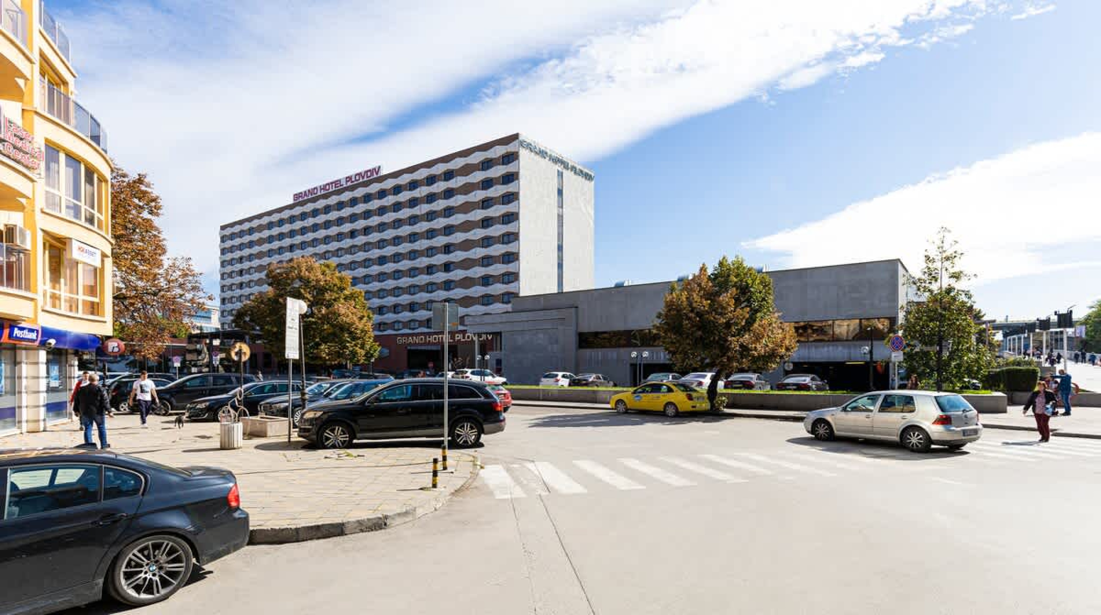 Scoutaround White Logo