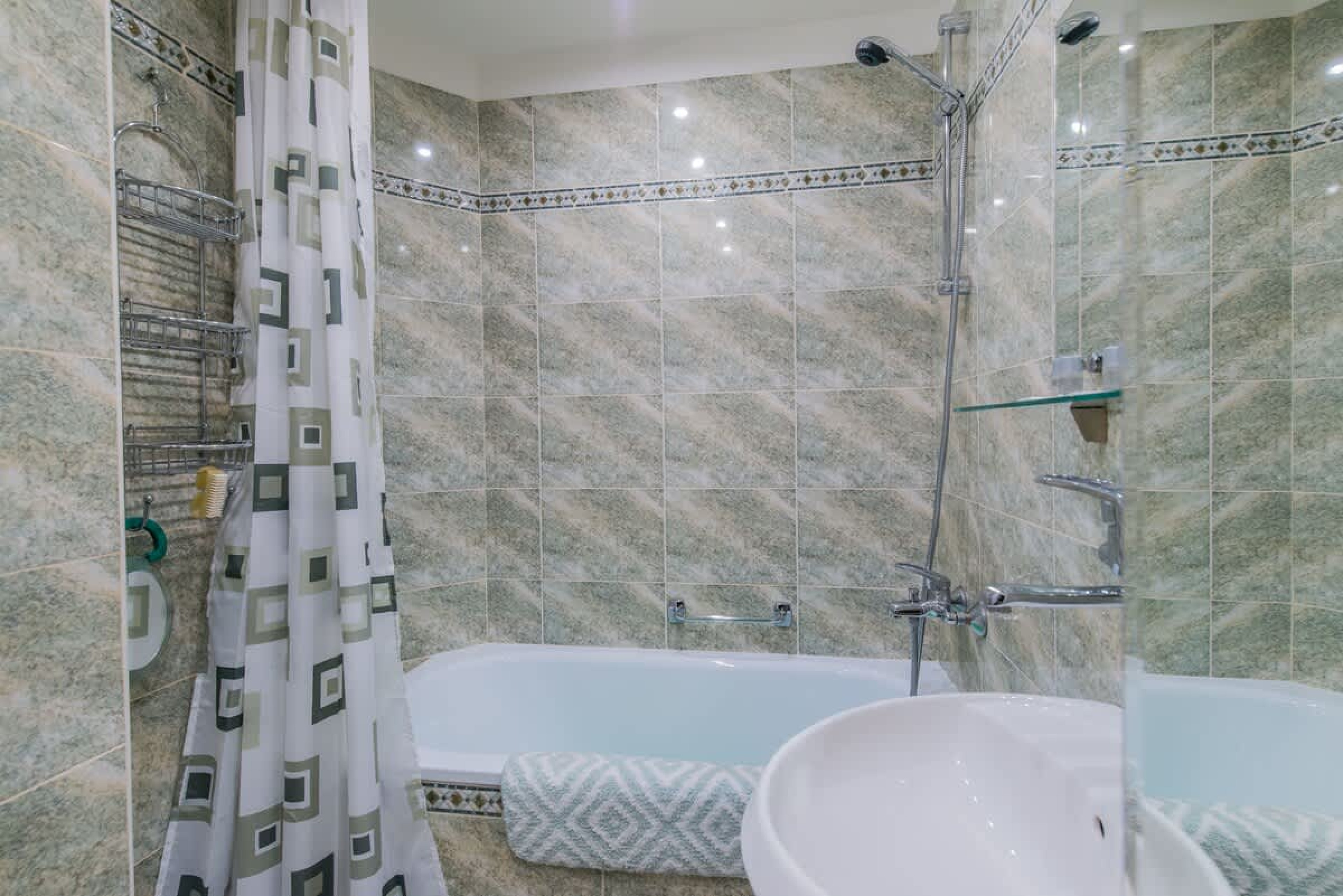 Scoutaround White Logo