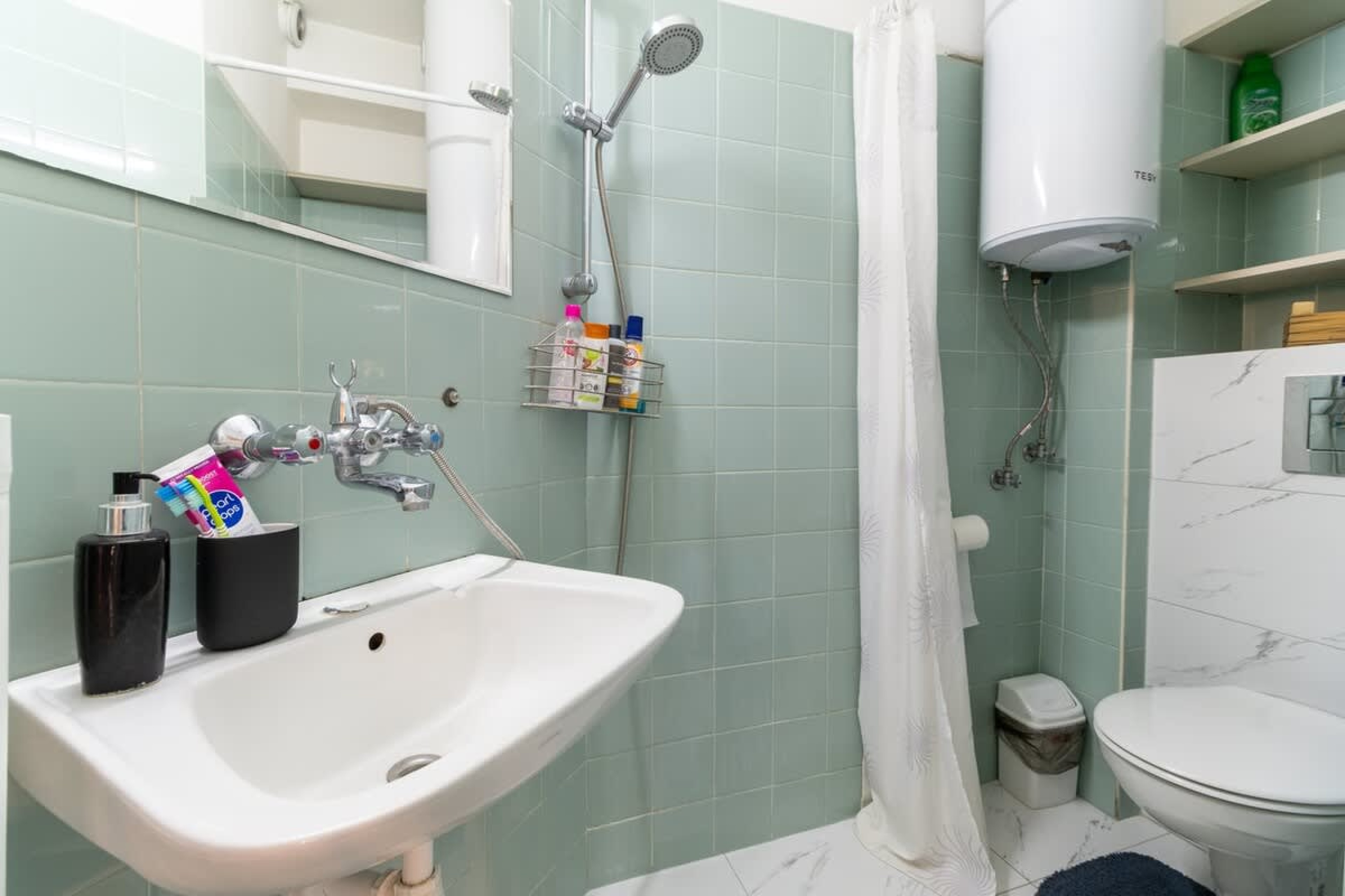 Scoutaround White Logo