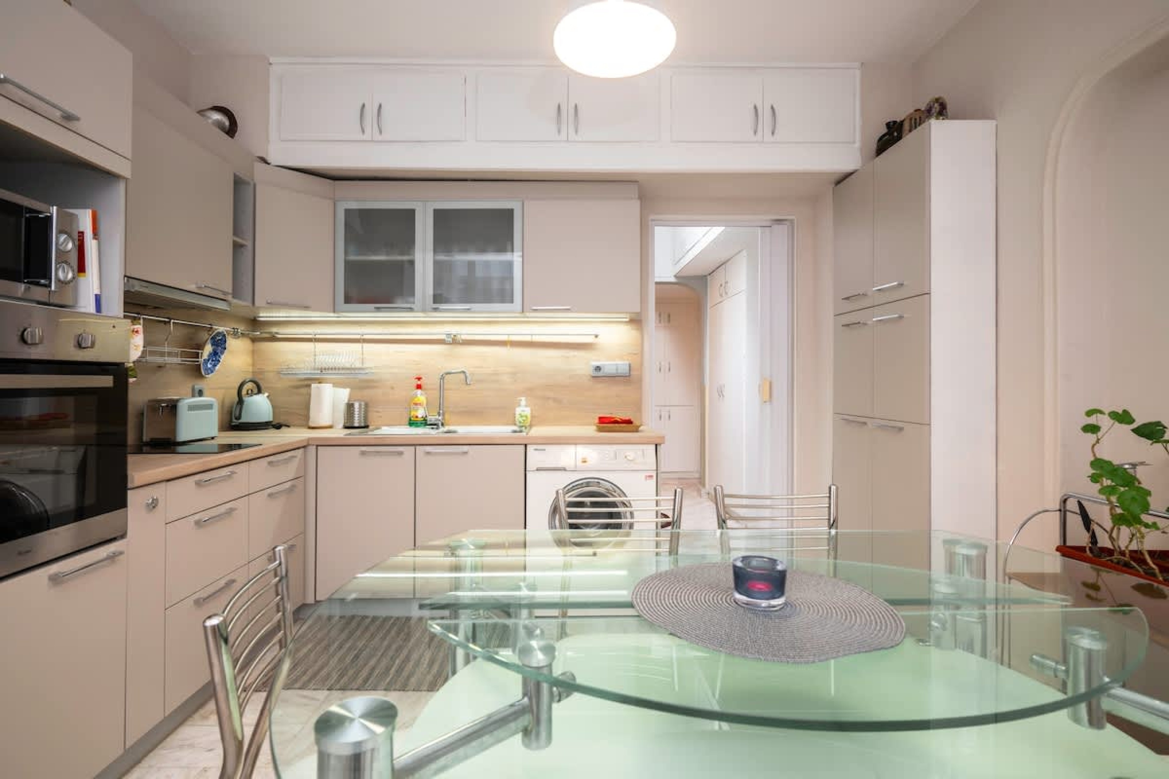 Cozy Apartment near Vitosha Street - Photo 17