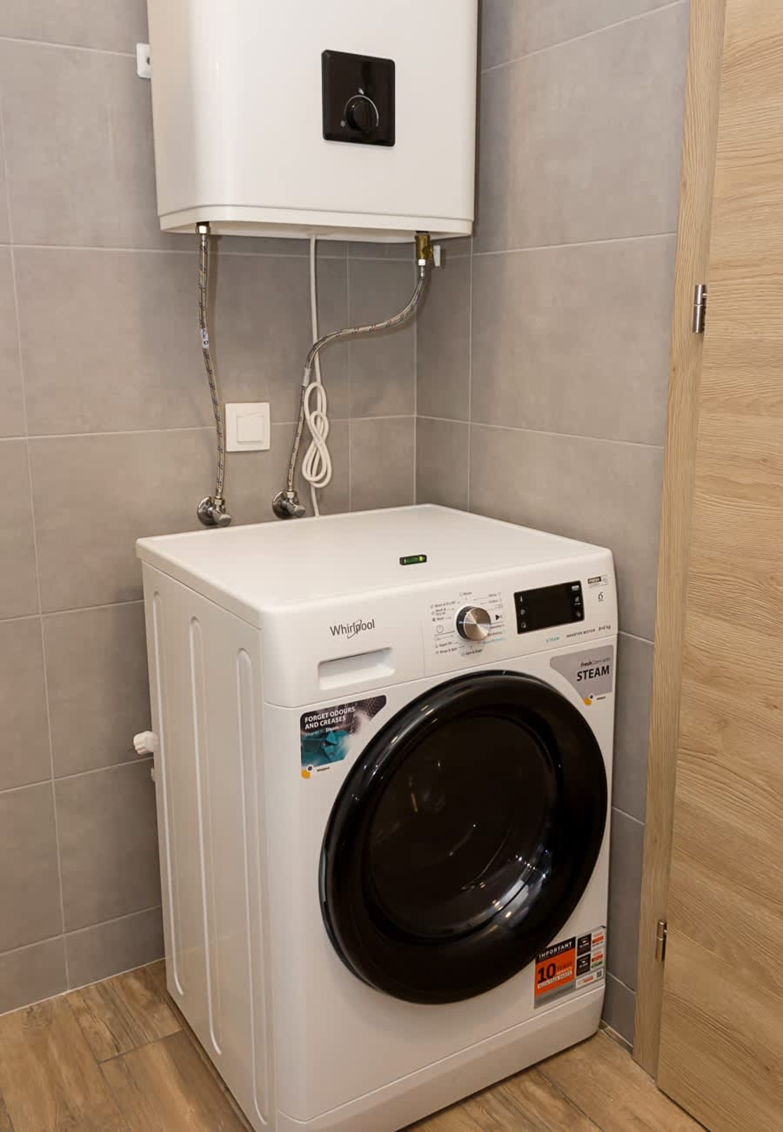 Scoutaround White Logo