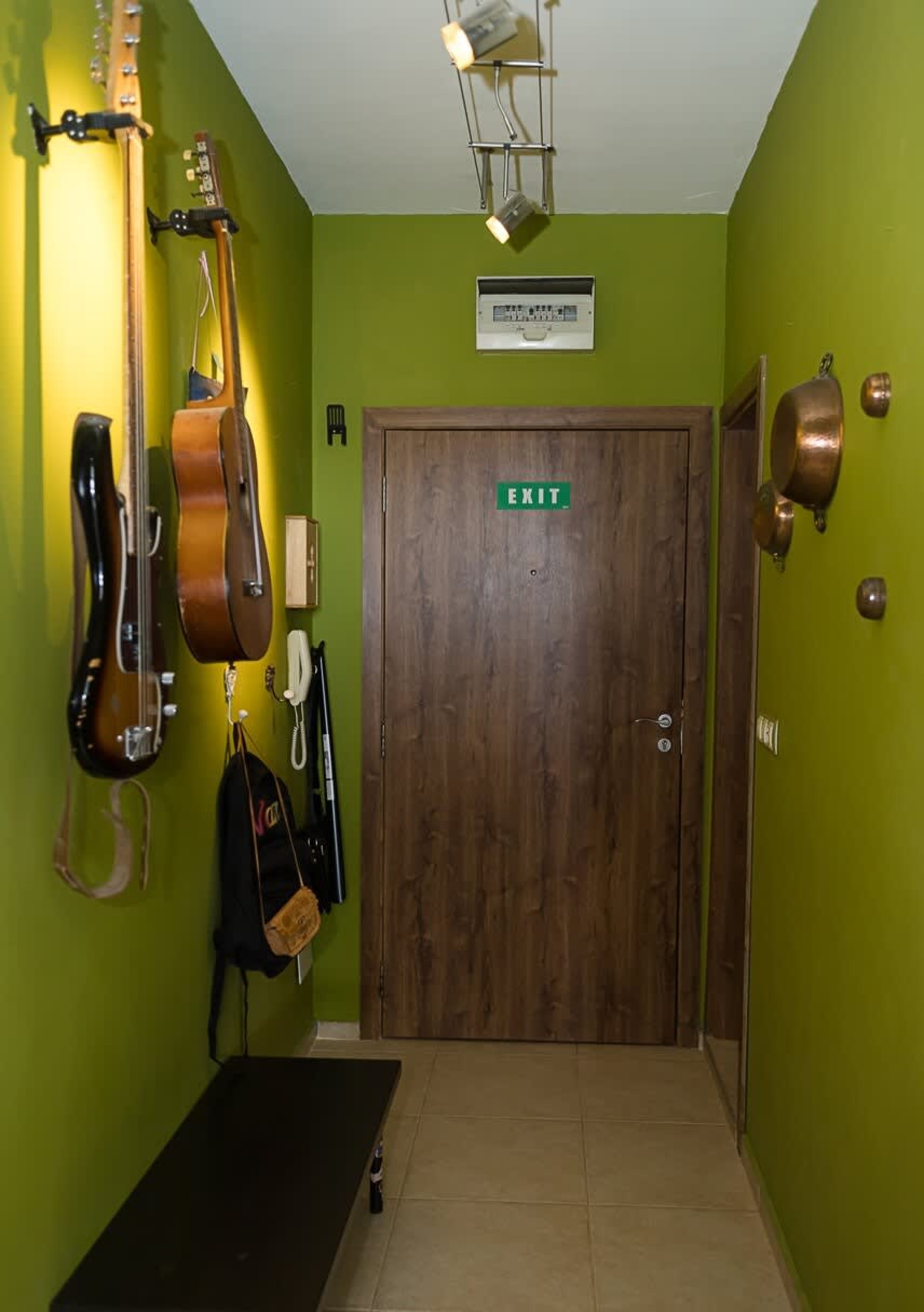 Scoutaround White Logo