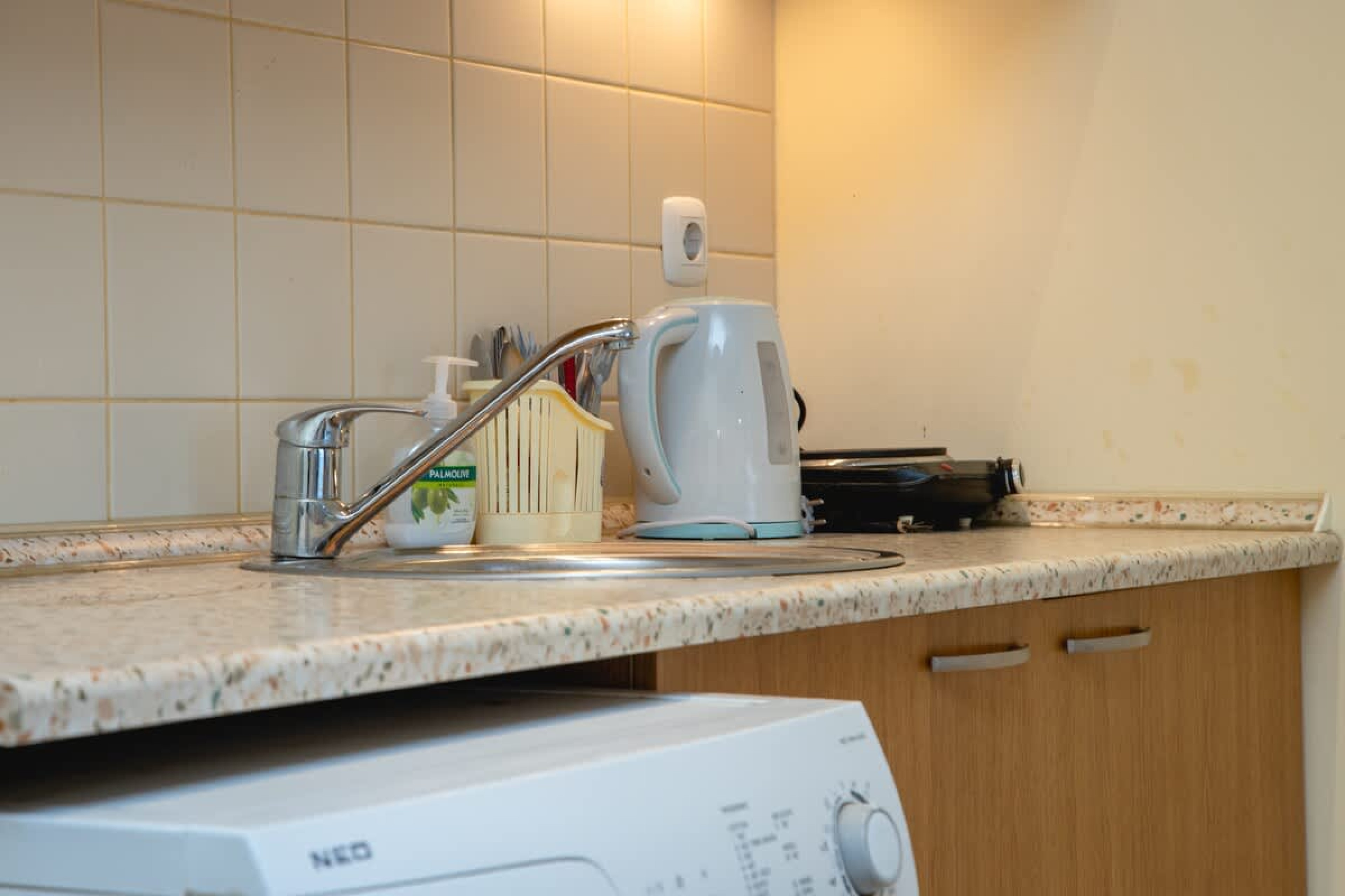 Scoutaround White Logo