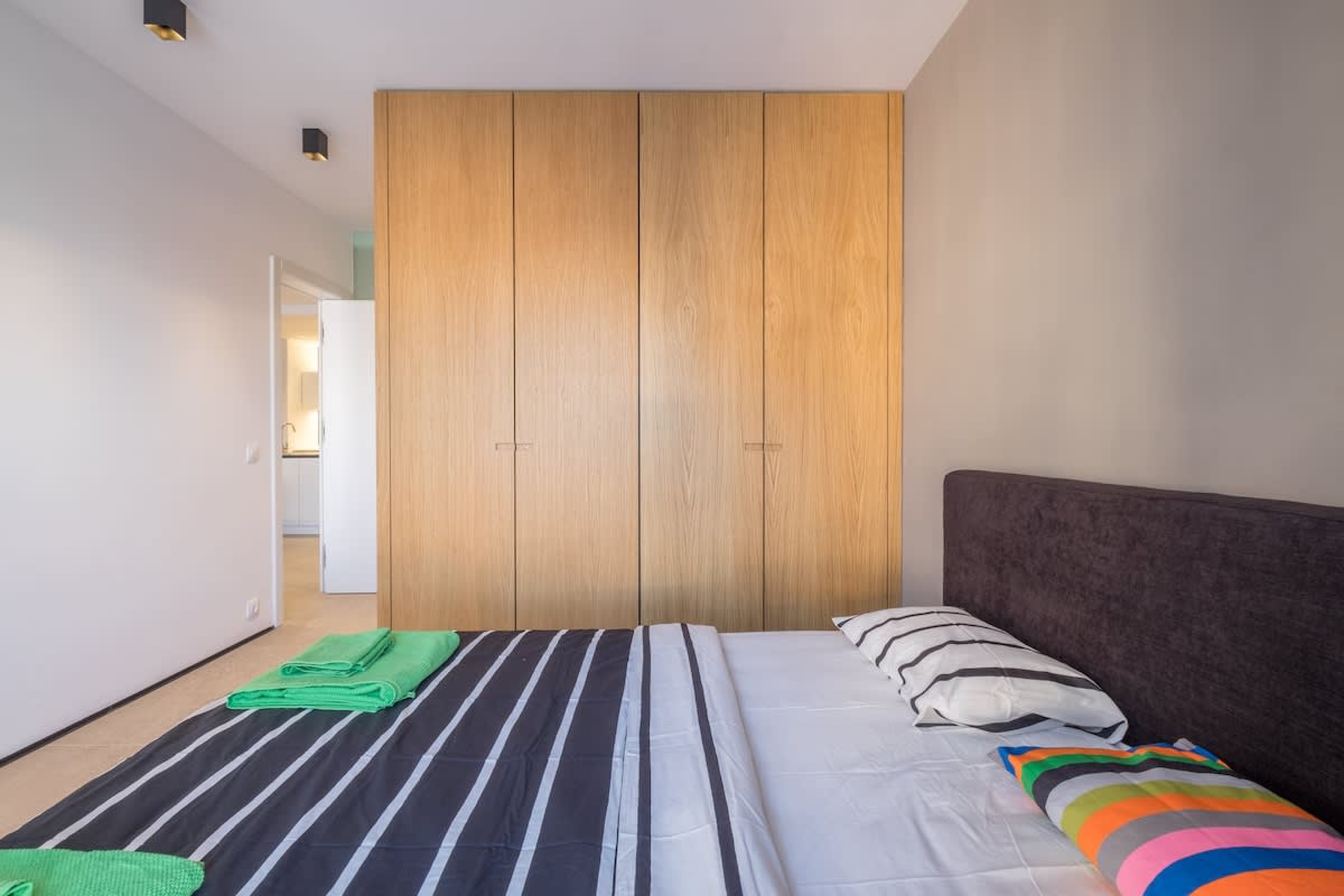 Scoutaround White Logo