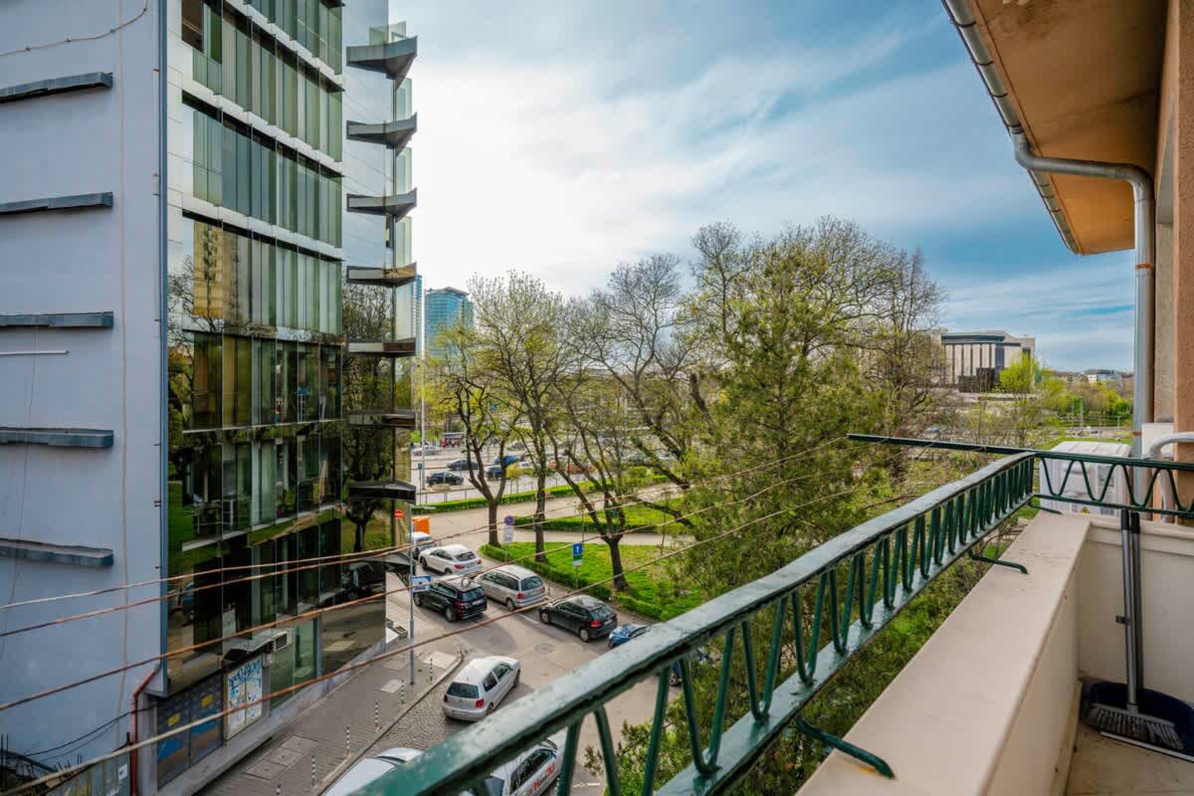 Scoutaround White Logo