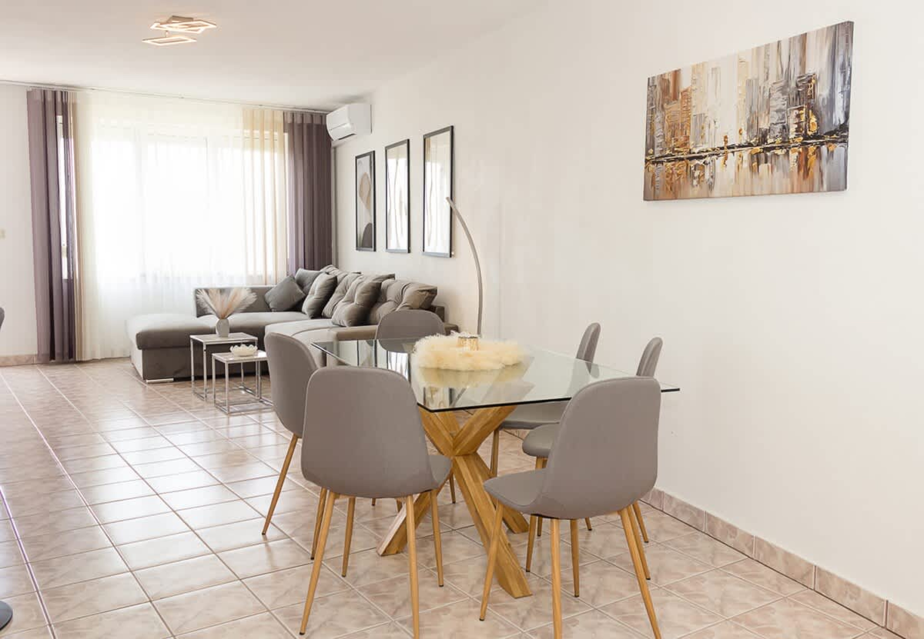 Scoutaround White Logo